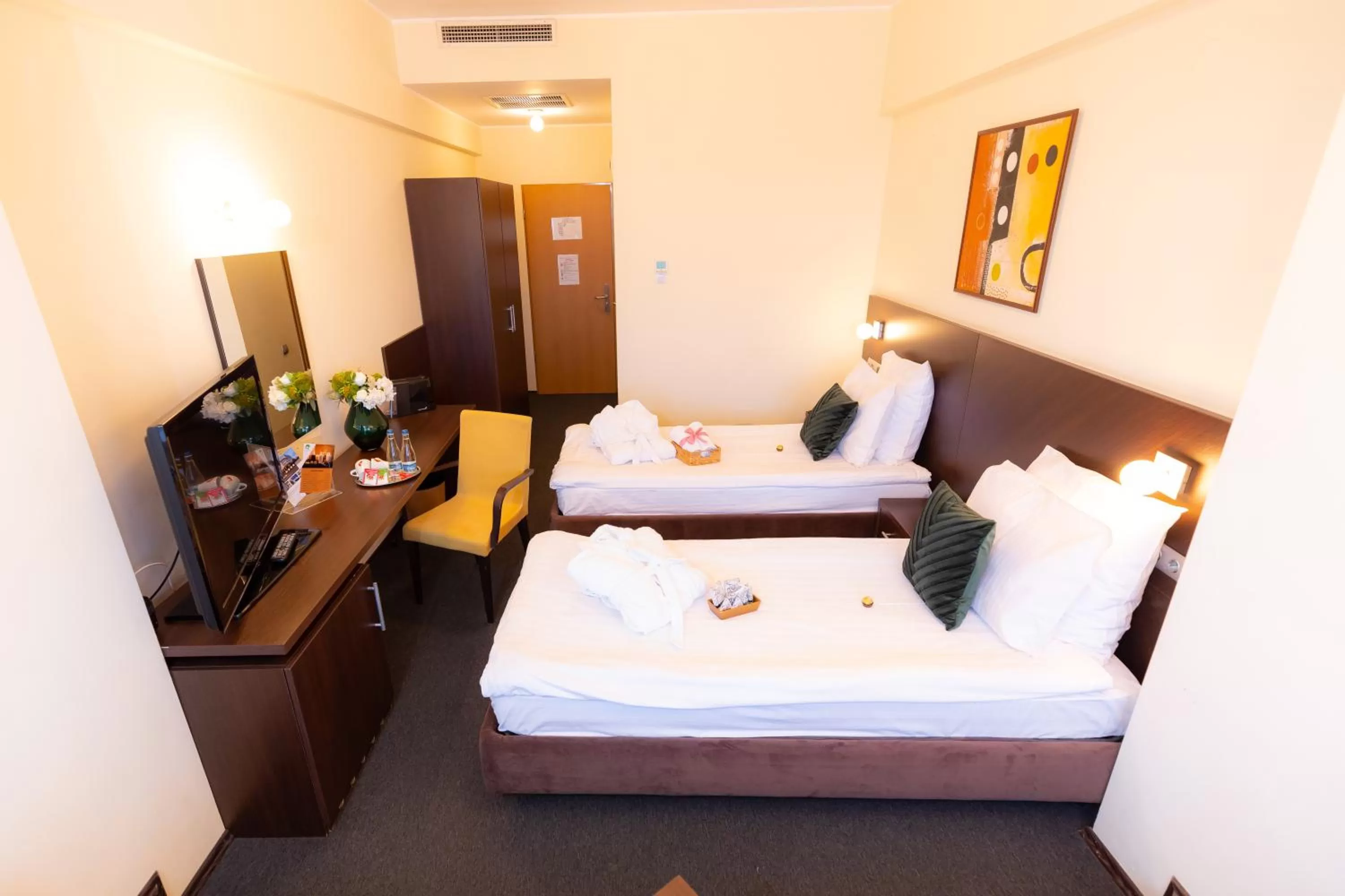 View (from property/room), Bed in Hotel Terra Balneo