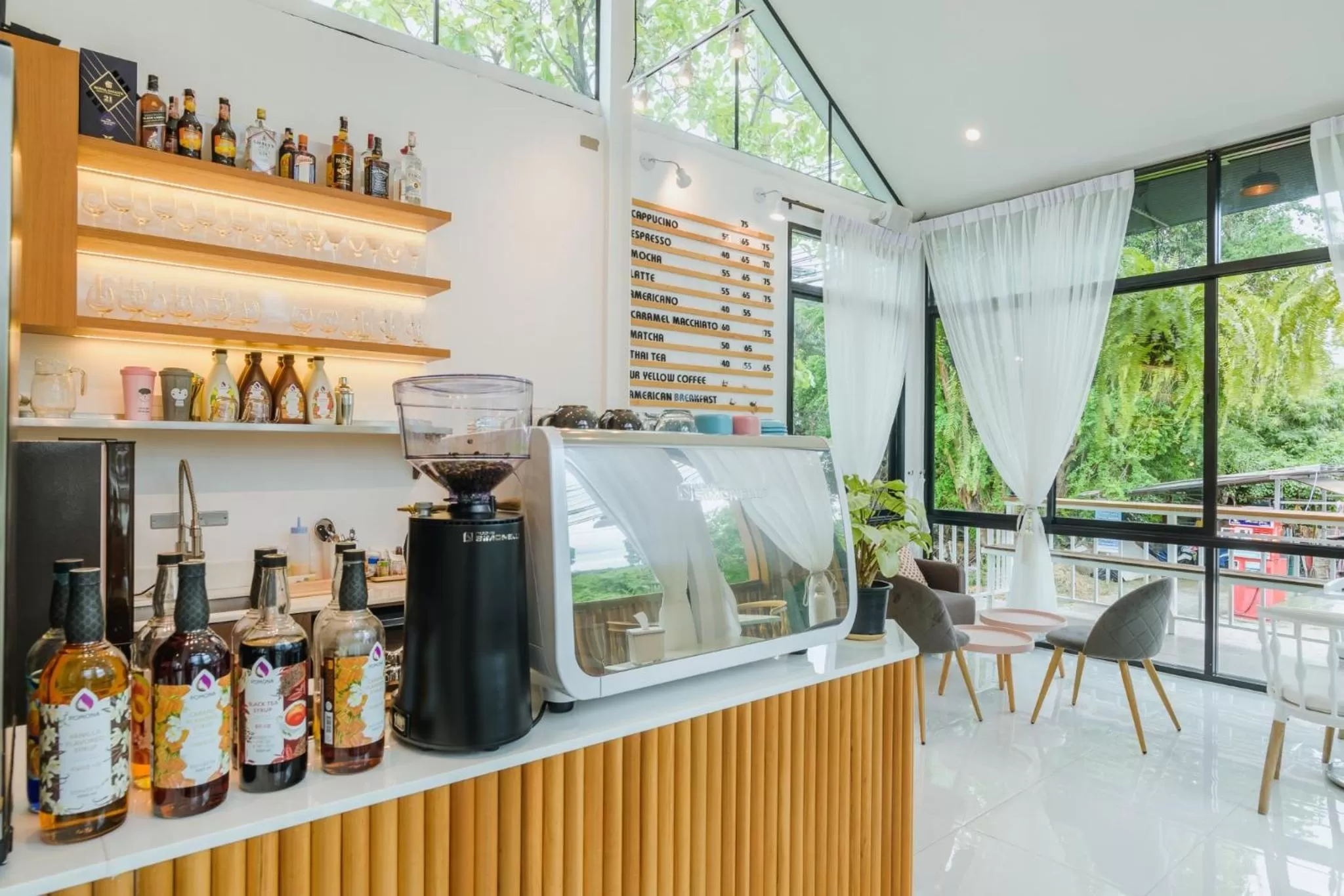 Restaurant/places to eat in UR The Private Huahin