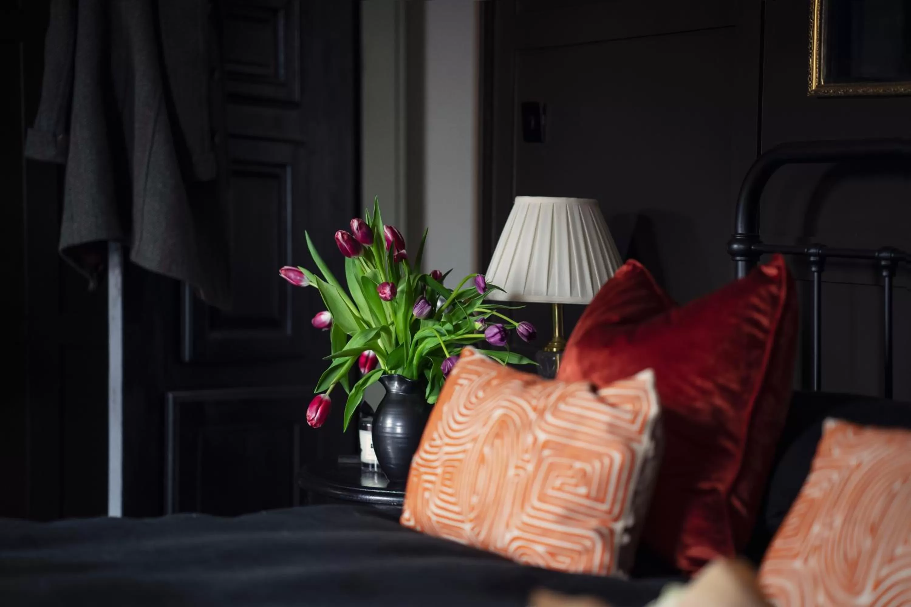 Seating area, Bed in BOHOTEL