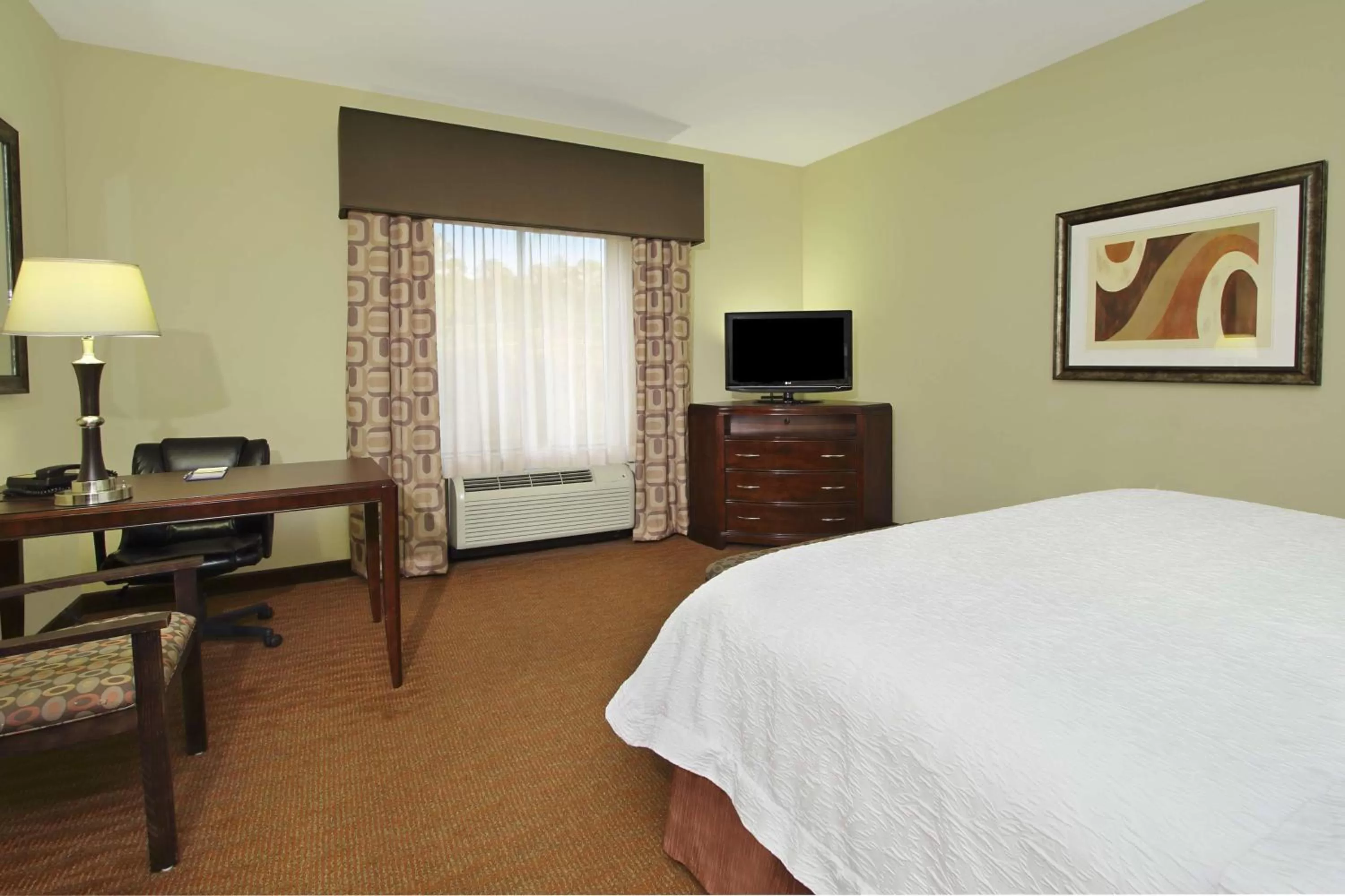 Bedroom, Bed in Hampton Inn & Suites Conroe I 45 North