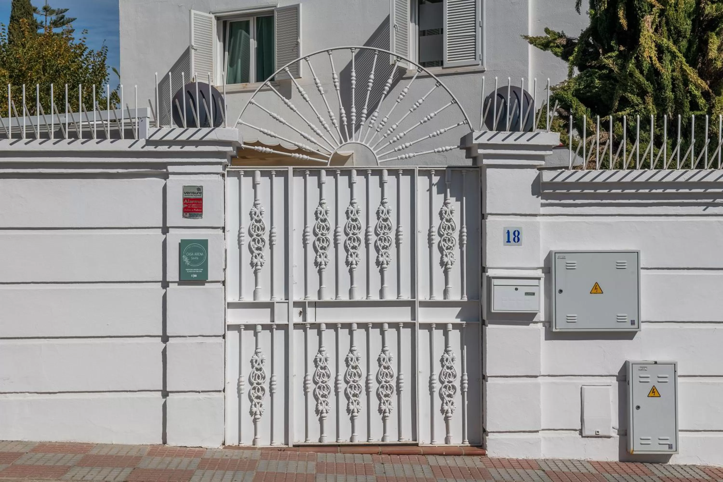 Facade/entrance in Hotel B&B Casa Arena Sevilla