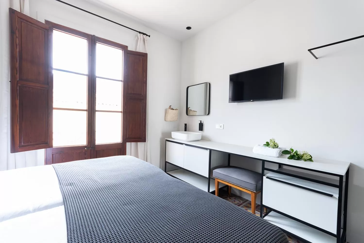 Photo of the whole room, Bed in "unic, turisme d'interior"