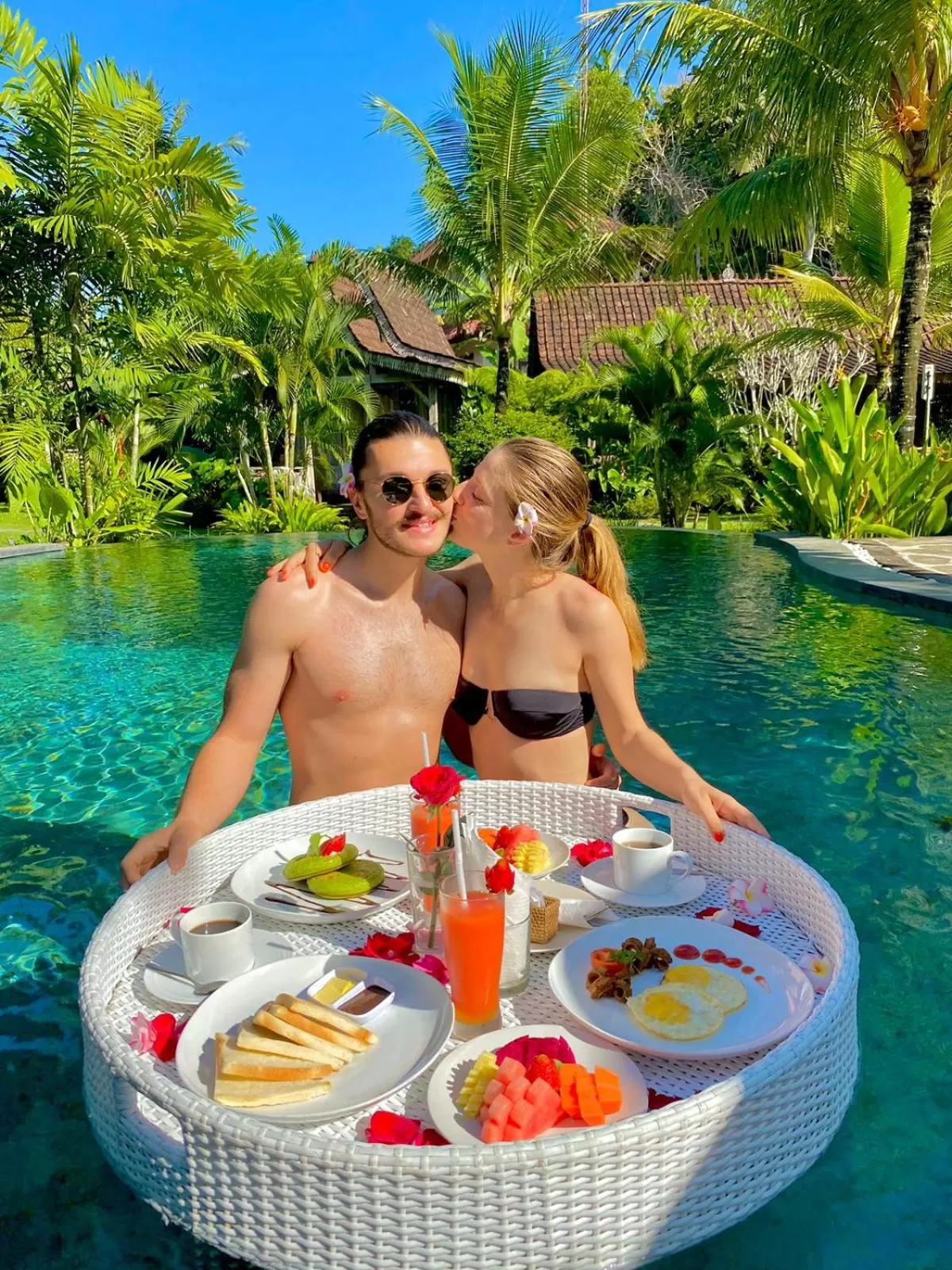 Swimming pool in Green Space Villa