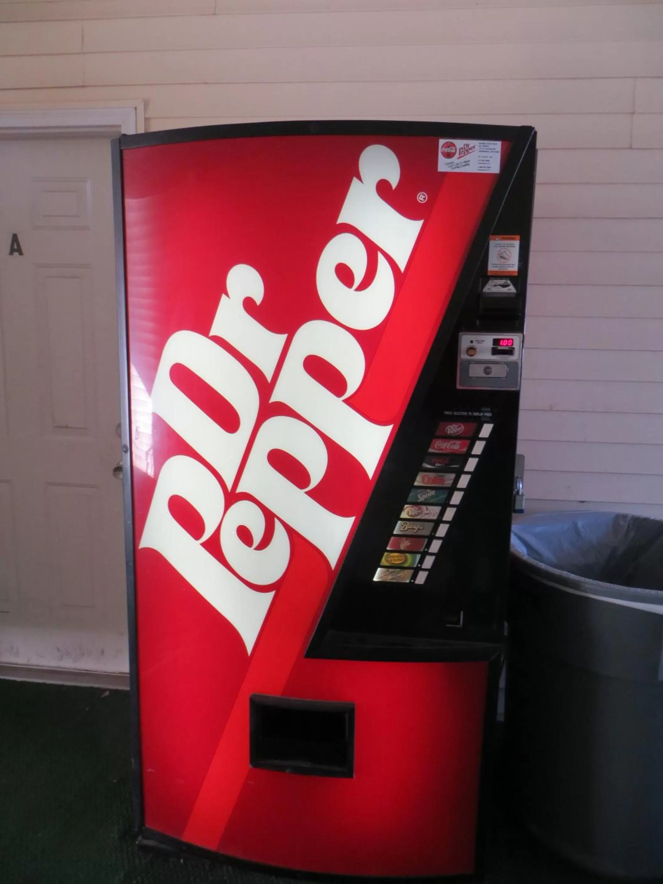 Drinks in Honeysuckle Inn & Conference Center