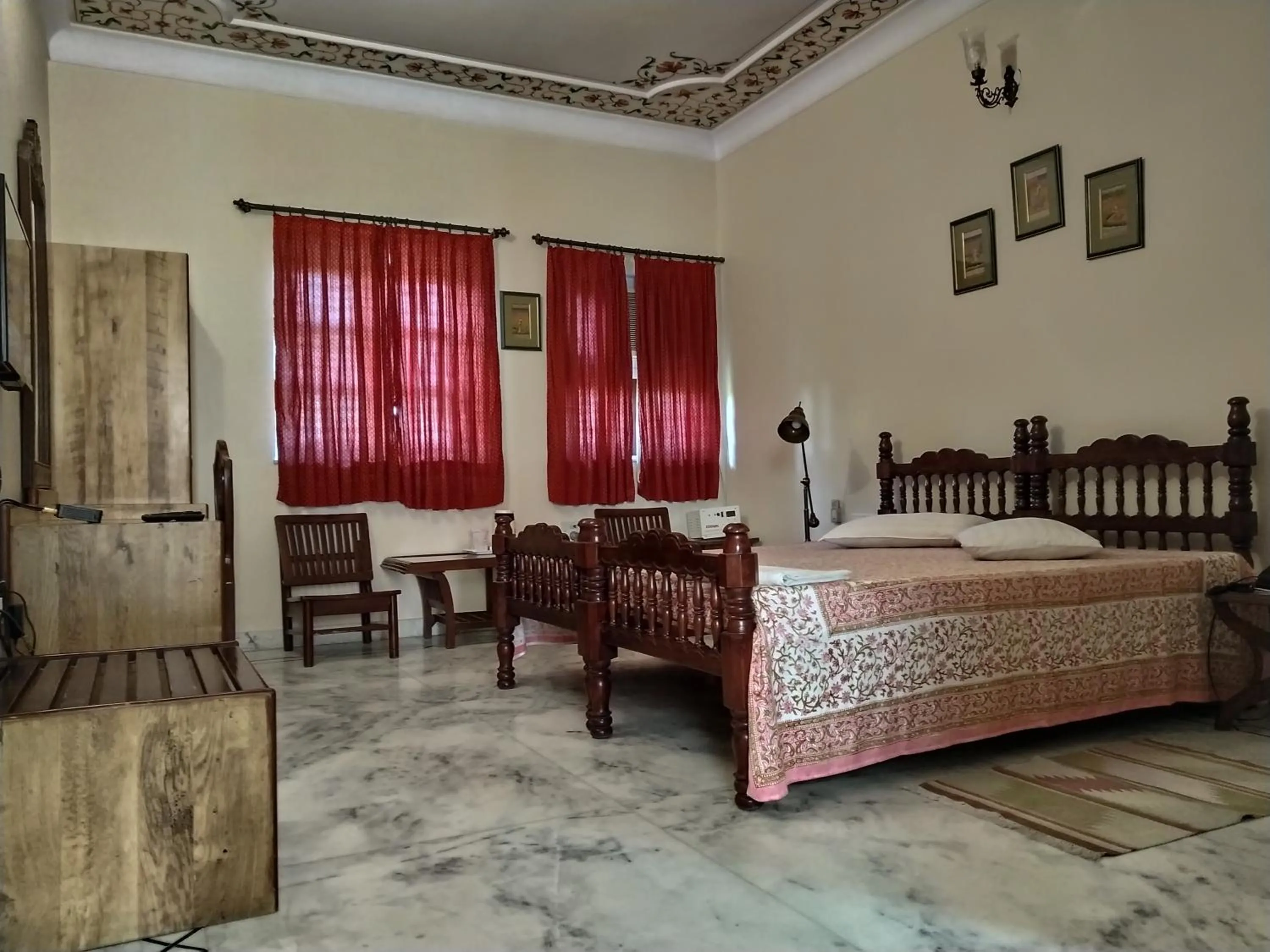 Bed in Anuraag Villa