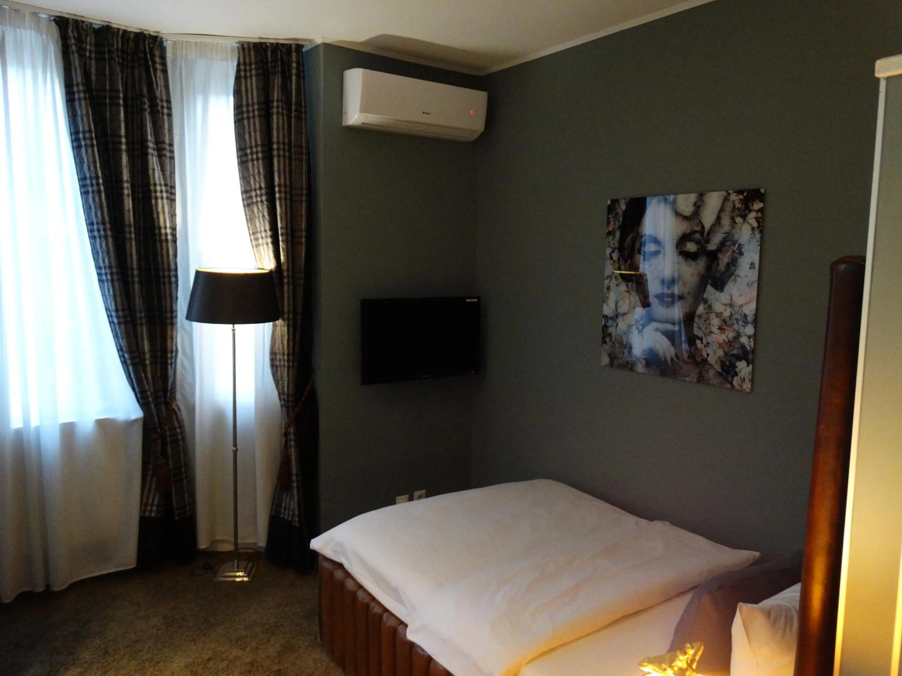 Bed in Boutique-Hotel GEORGES