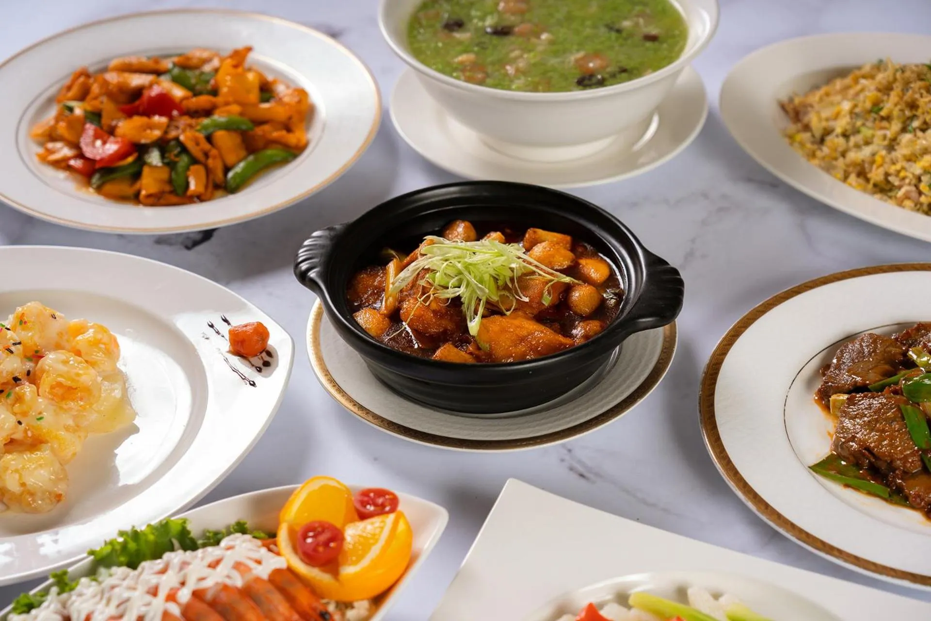 Restaurant/places to eat in E-DA Skylark Hotel