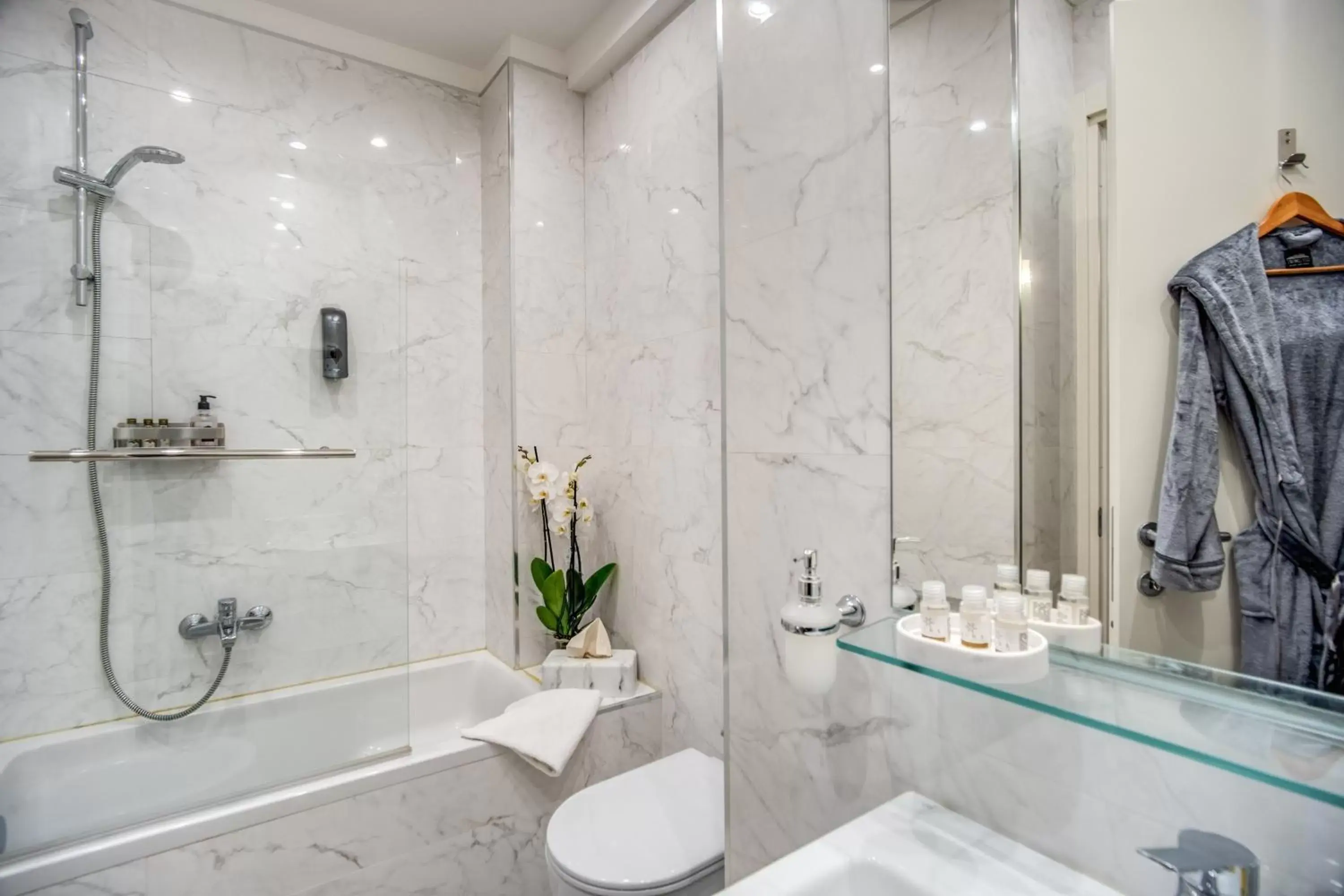 Double Room in Hotel San Silvestro Double Room in Hotel San Silvestro