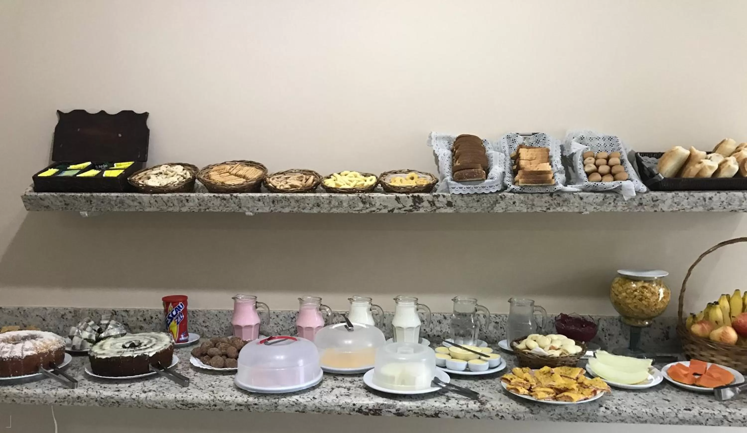 Breakfast, Food in Resende Inn