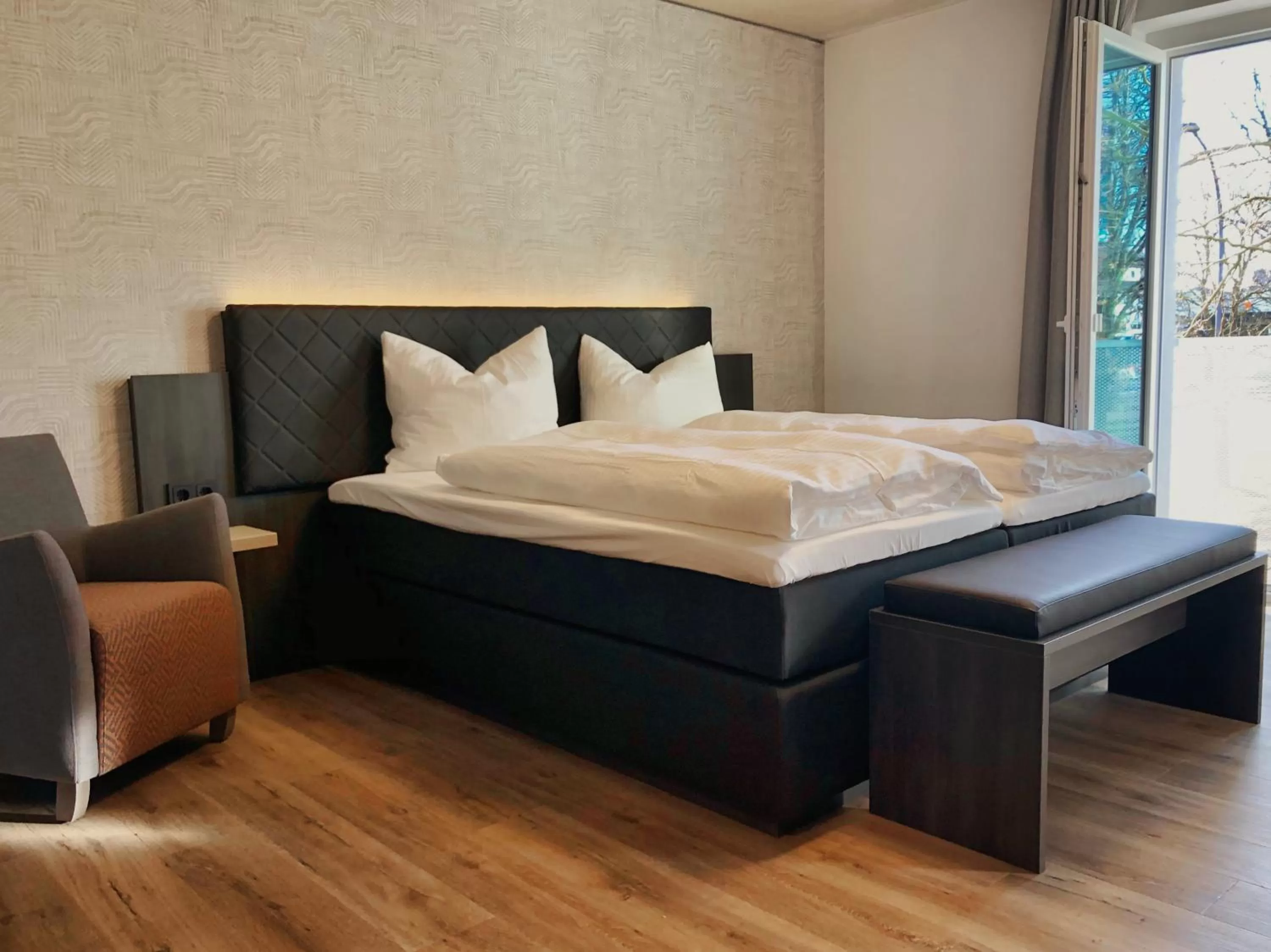 Photo of the whole room, Bed in Hotel Zeitgeist