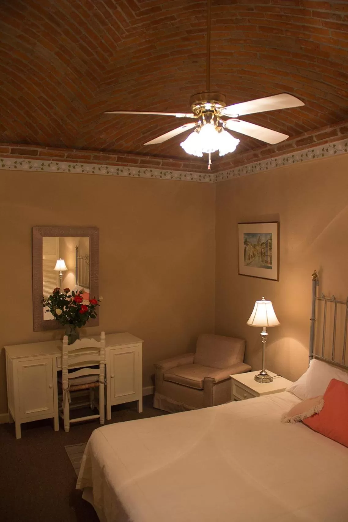 Photo of the whole room, Bed in Villa Mirasol