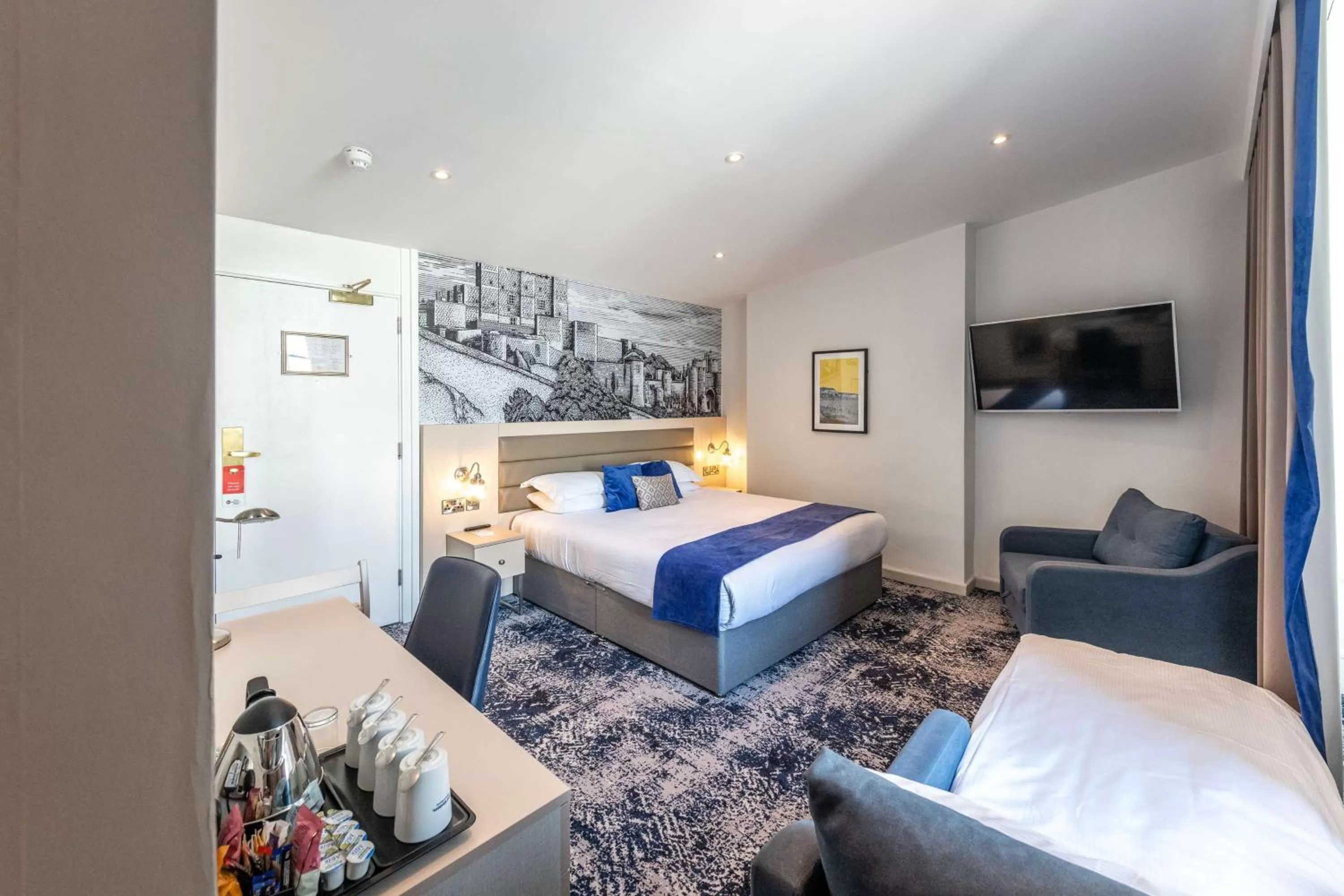 Property building, Bed in Best Western Premier Dover Marina Hotel & Spa