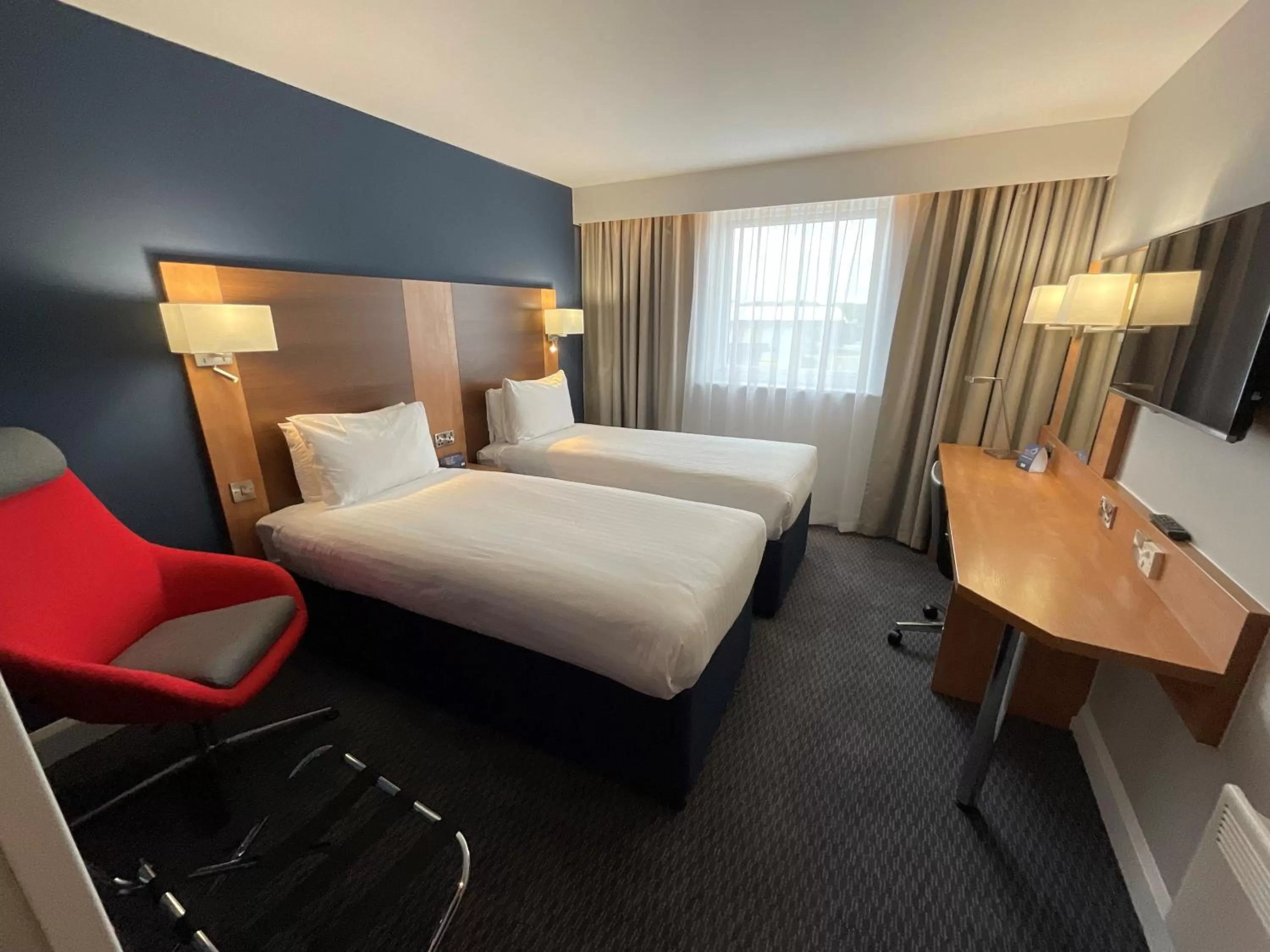 Bedroom, Bed in Holiday Inn Express Nuneaton by IHG