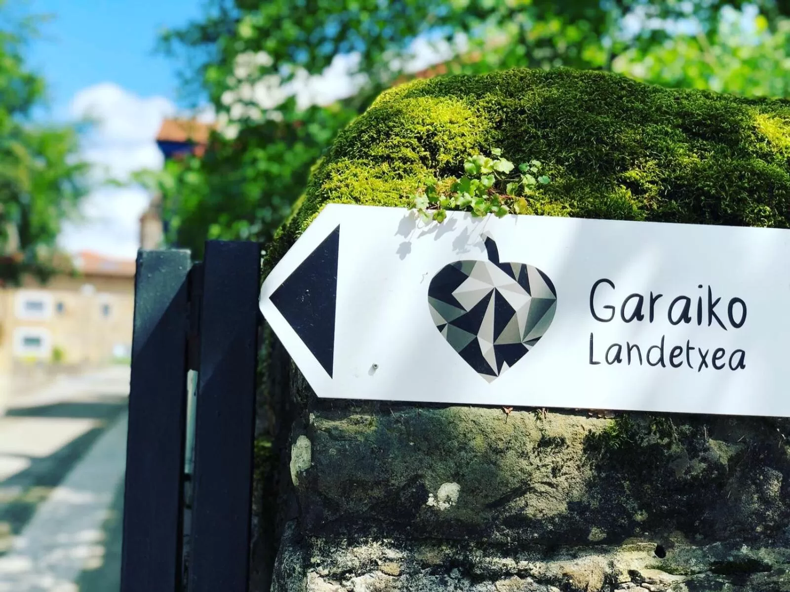 Property logo or sign in Hotel Garaiko Landetxea