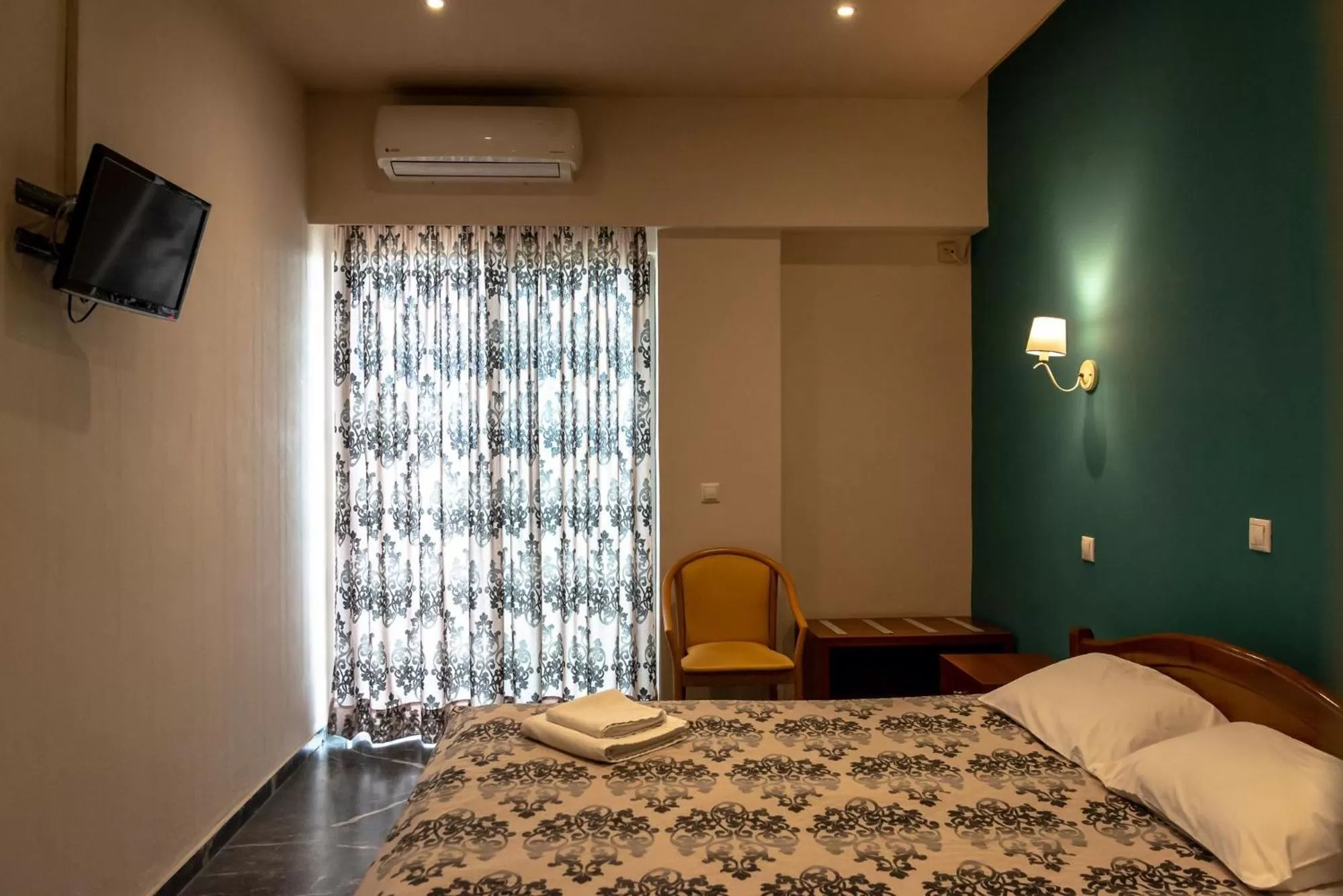 TV and multimedia, Bed in Telis Hotel