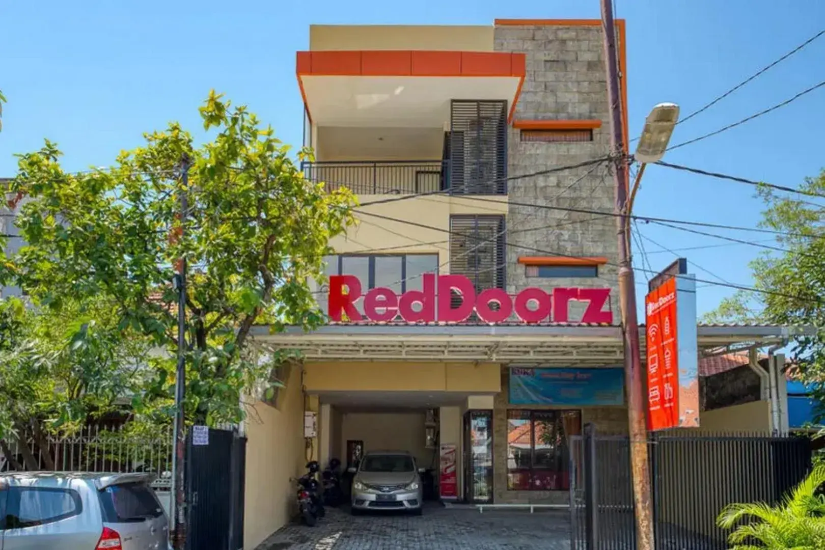 RedDoorz Syariah near Airlangga University Campus B RedDoorz Syariah near Airlangga University Campus B