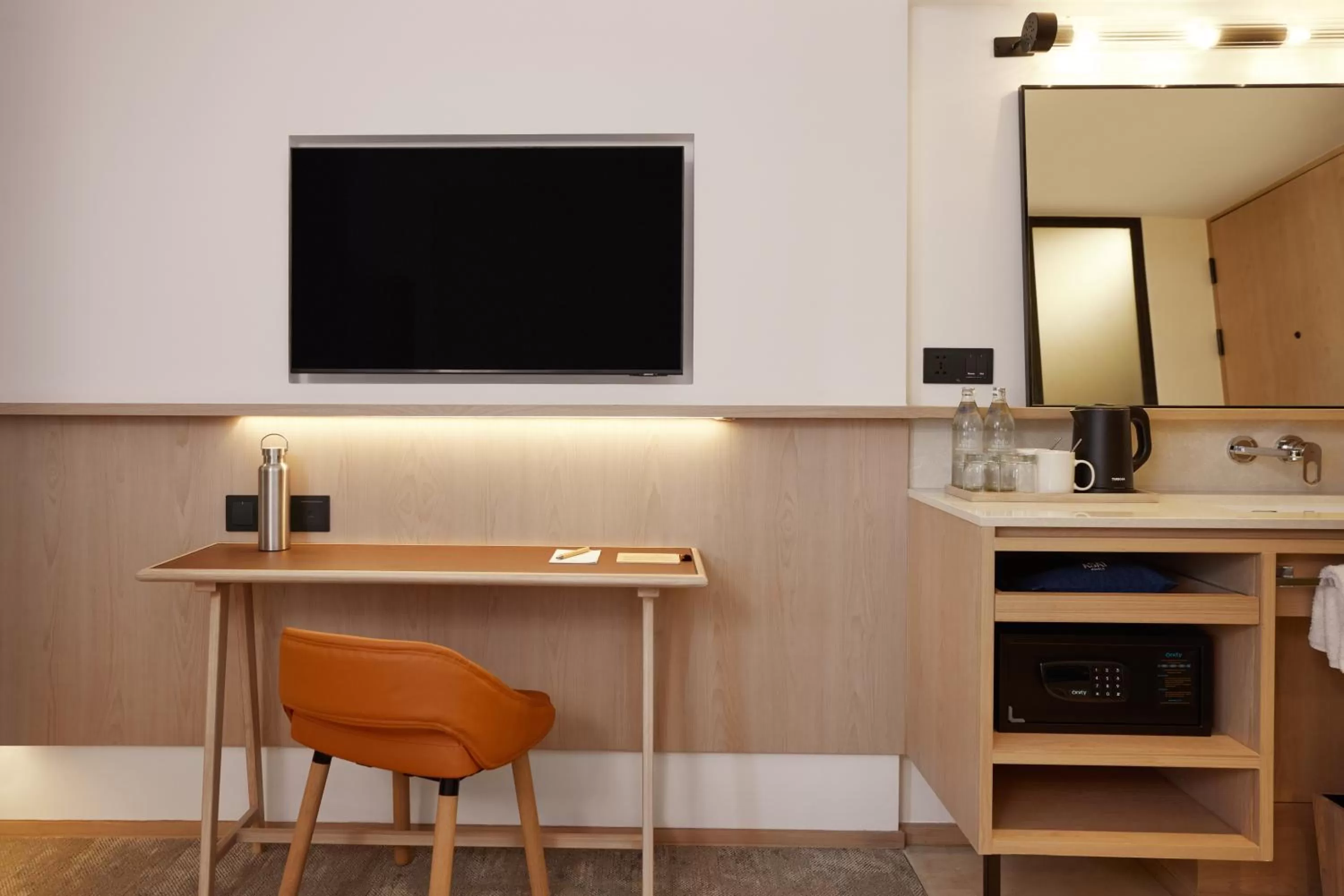 TV and multimedia in ASAI Bangkok Sathorn