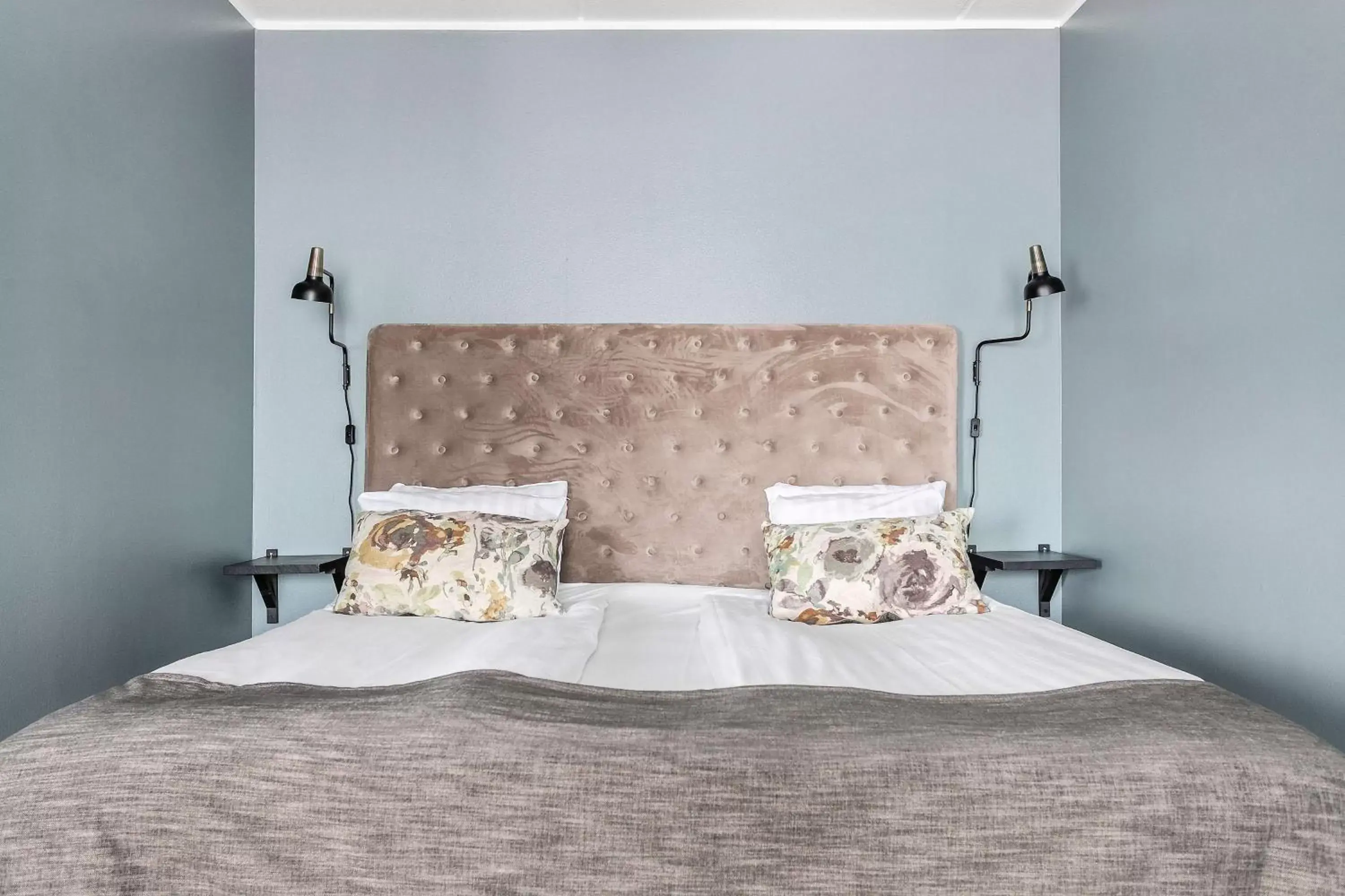 Superior King Room with Sofa Bed - Non-Smoking in Best Western Ta Inn Hotel Superior King Room with Sofa Bed - Non-Smoking in Best Western Ta Inn Hotel