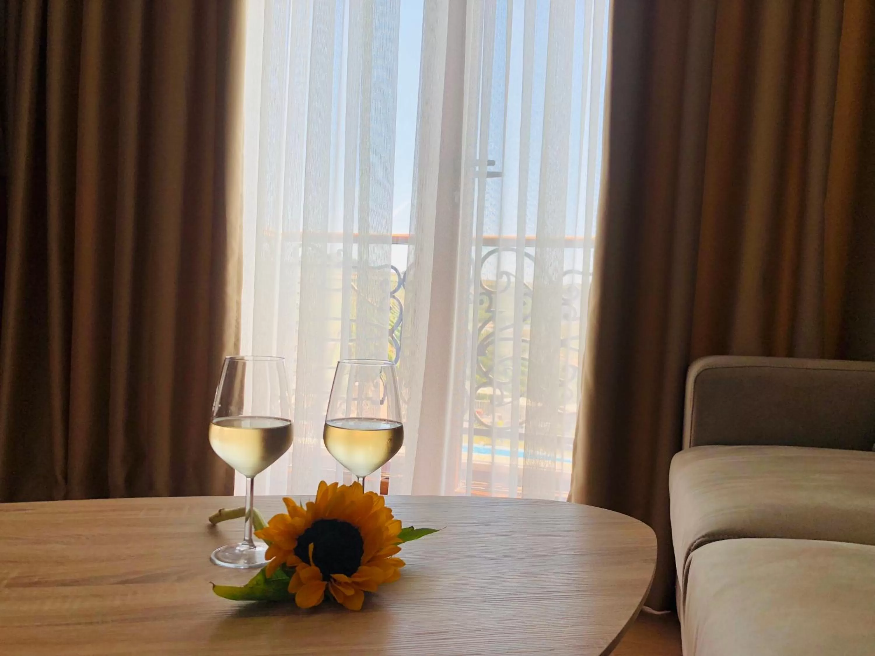 Seating area in Vinea Resort