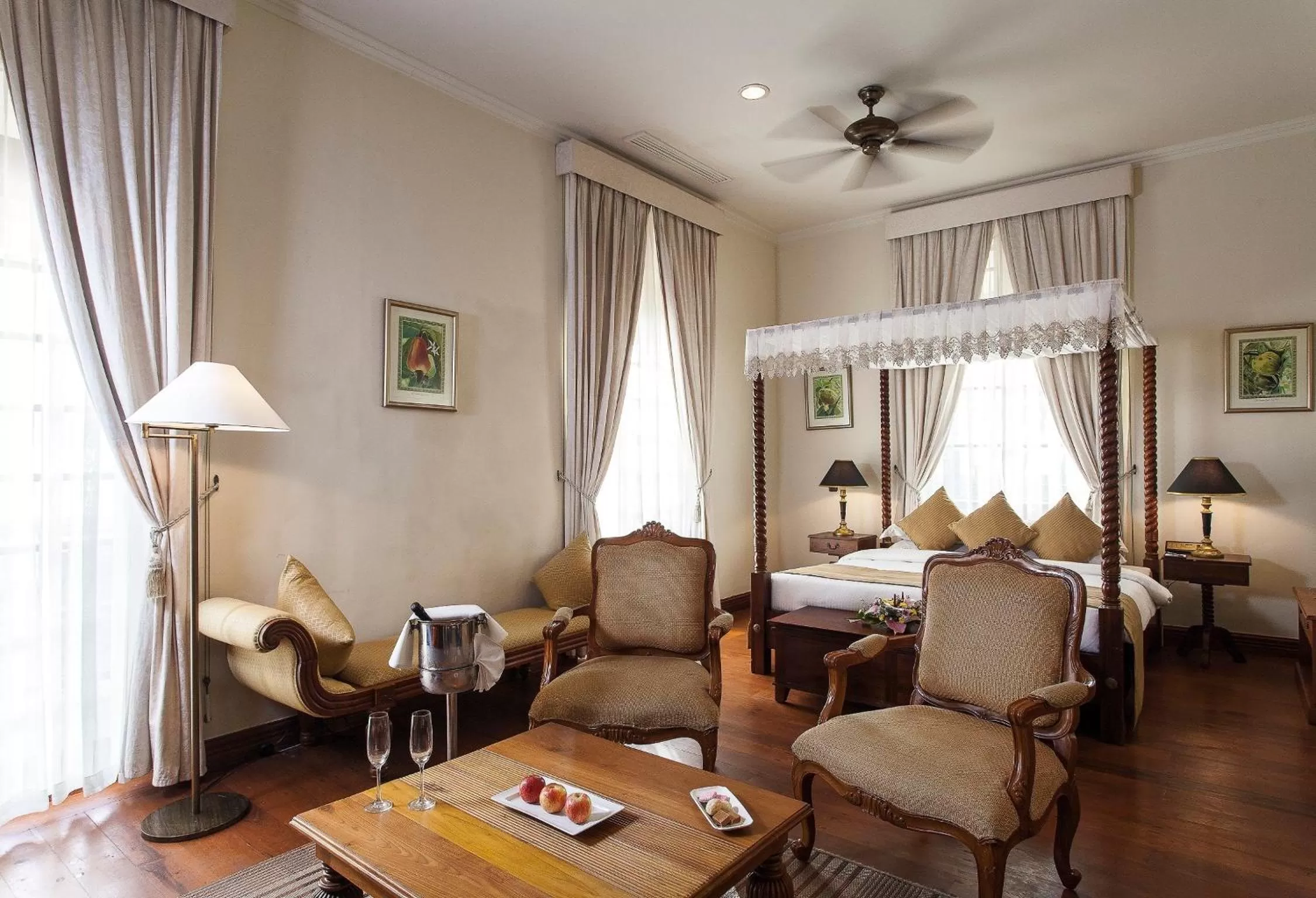 Bedroom in Galle Face Hotel