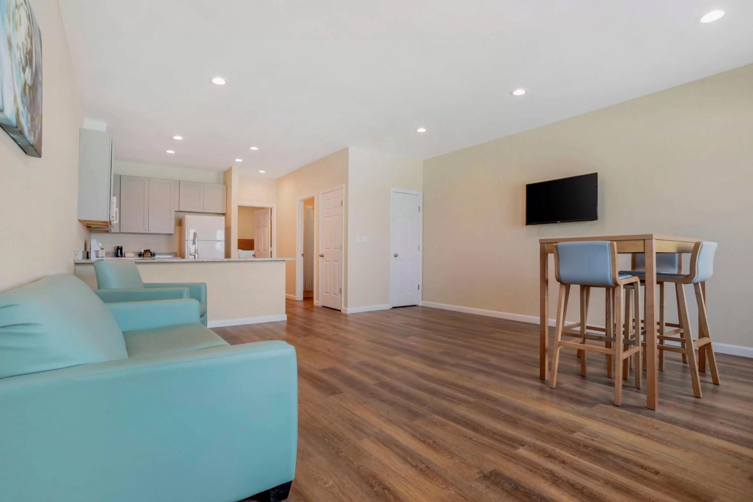 Photo of the whole room in Chateau Beachfront Hotel, a By the Sea Resort