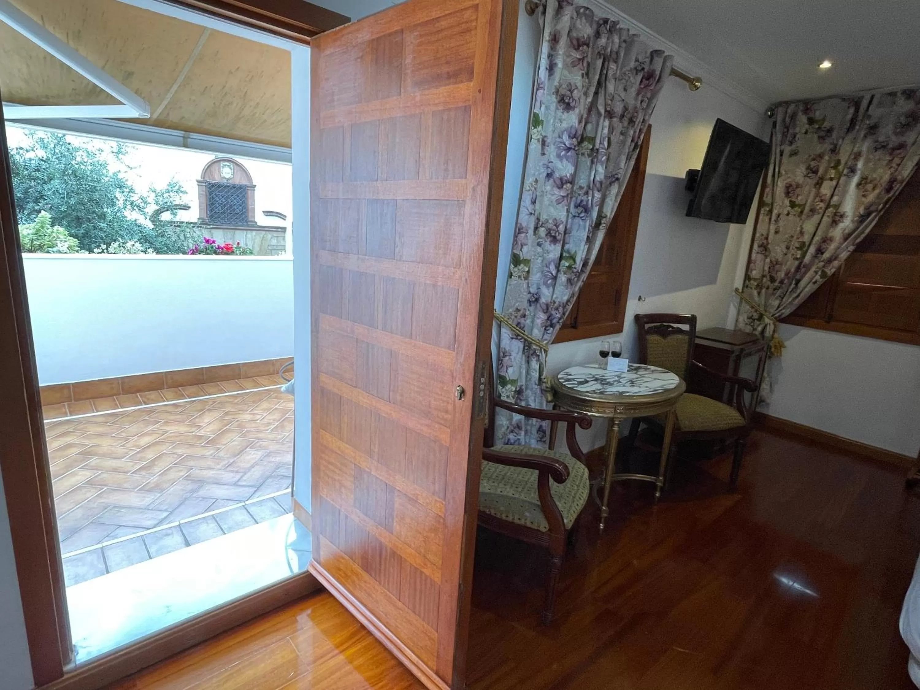 Balcony/Terrace in La Llave de la Judería Hotel Boutique