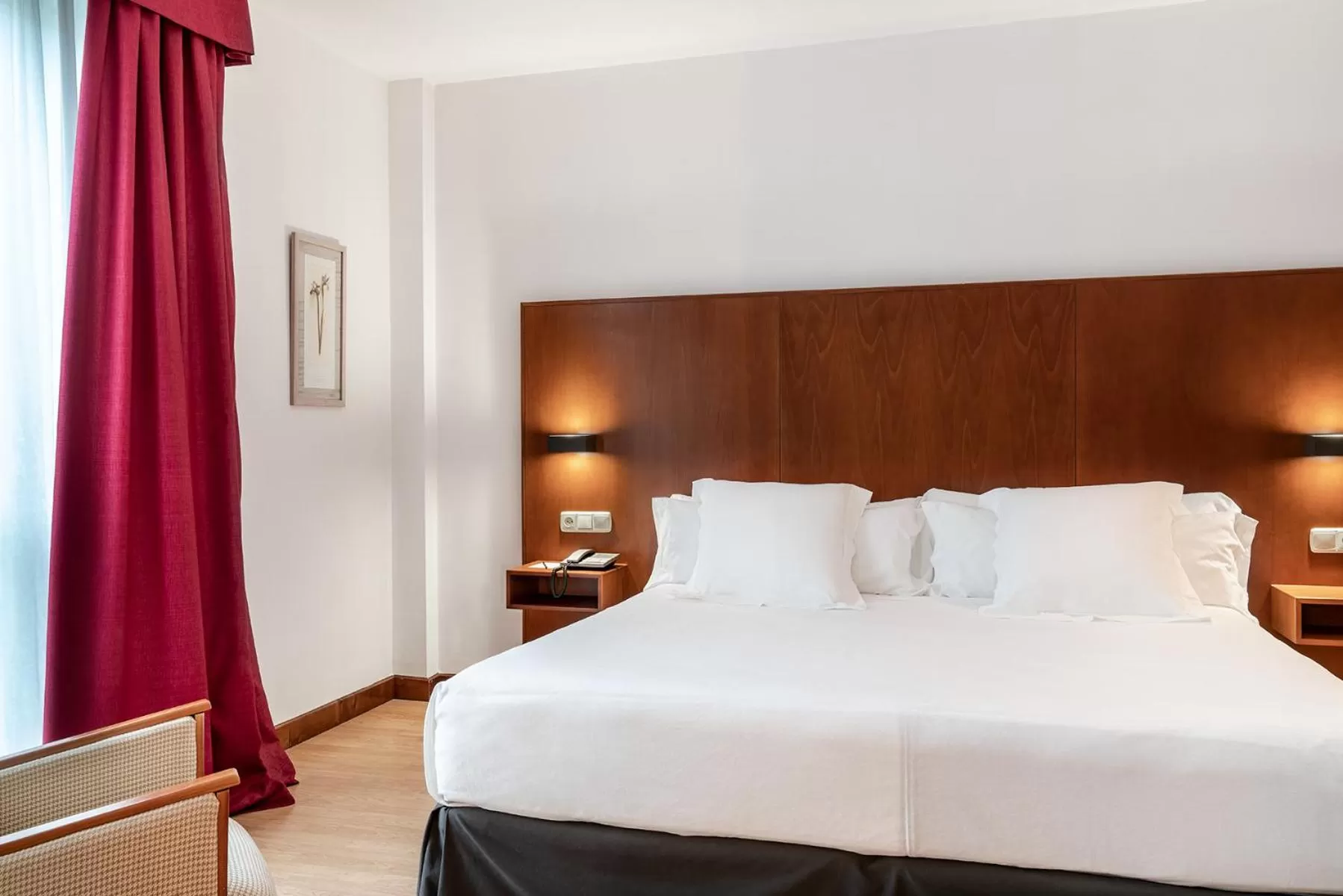 Photo of the whole room, Bed in Vincci Ciudad de Salamanca