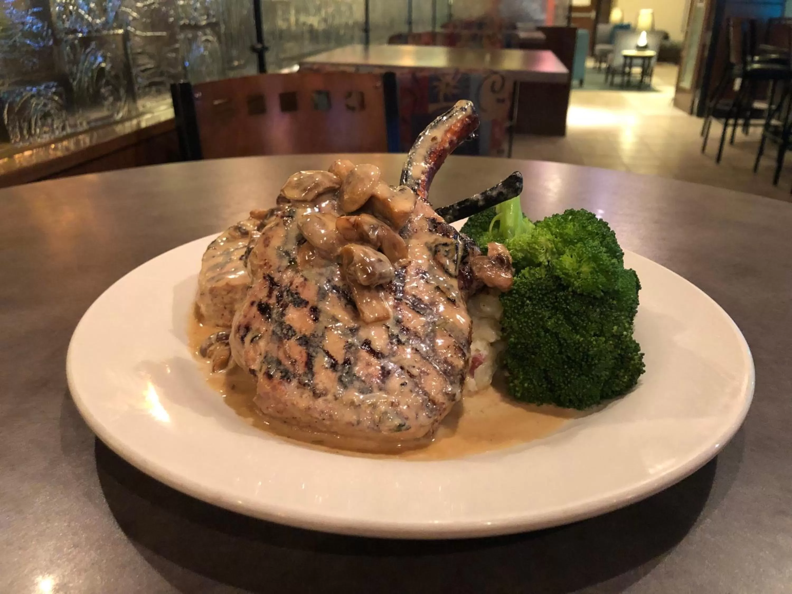 Restaurant/places to eat in Holiday Inn & Suites Salt Lake City - Airport West by IHG