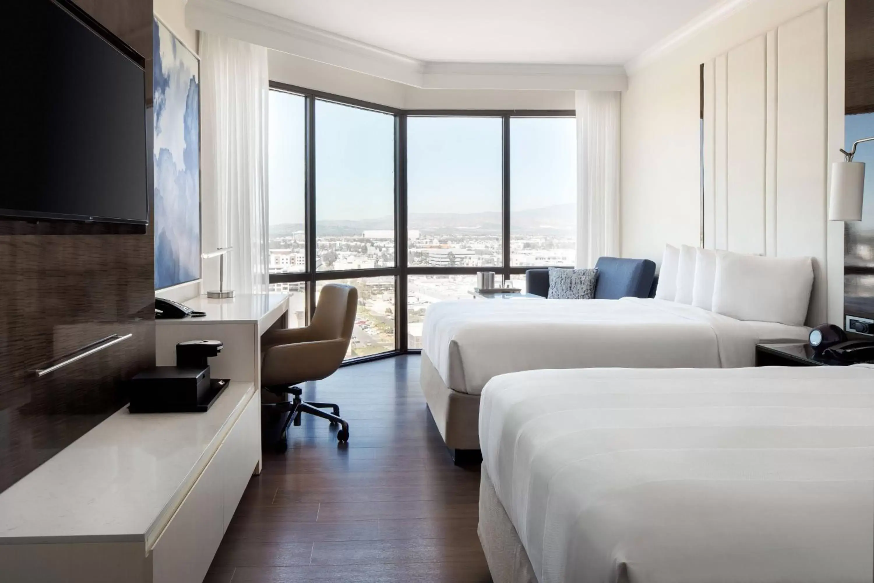 Deluxe Double Room in Irvine Marriott Deluxe Double Room in Irvine Marriott