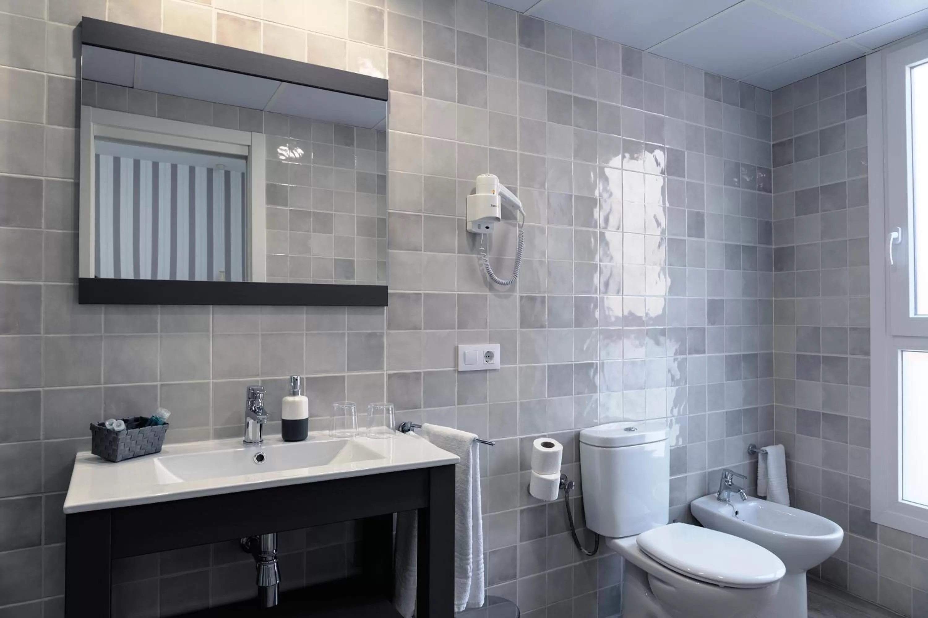 Bathroom in Hotel Apartamentos MPD