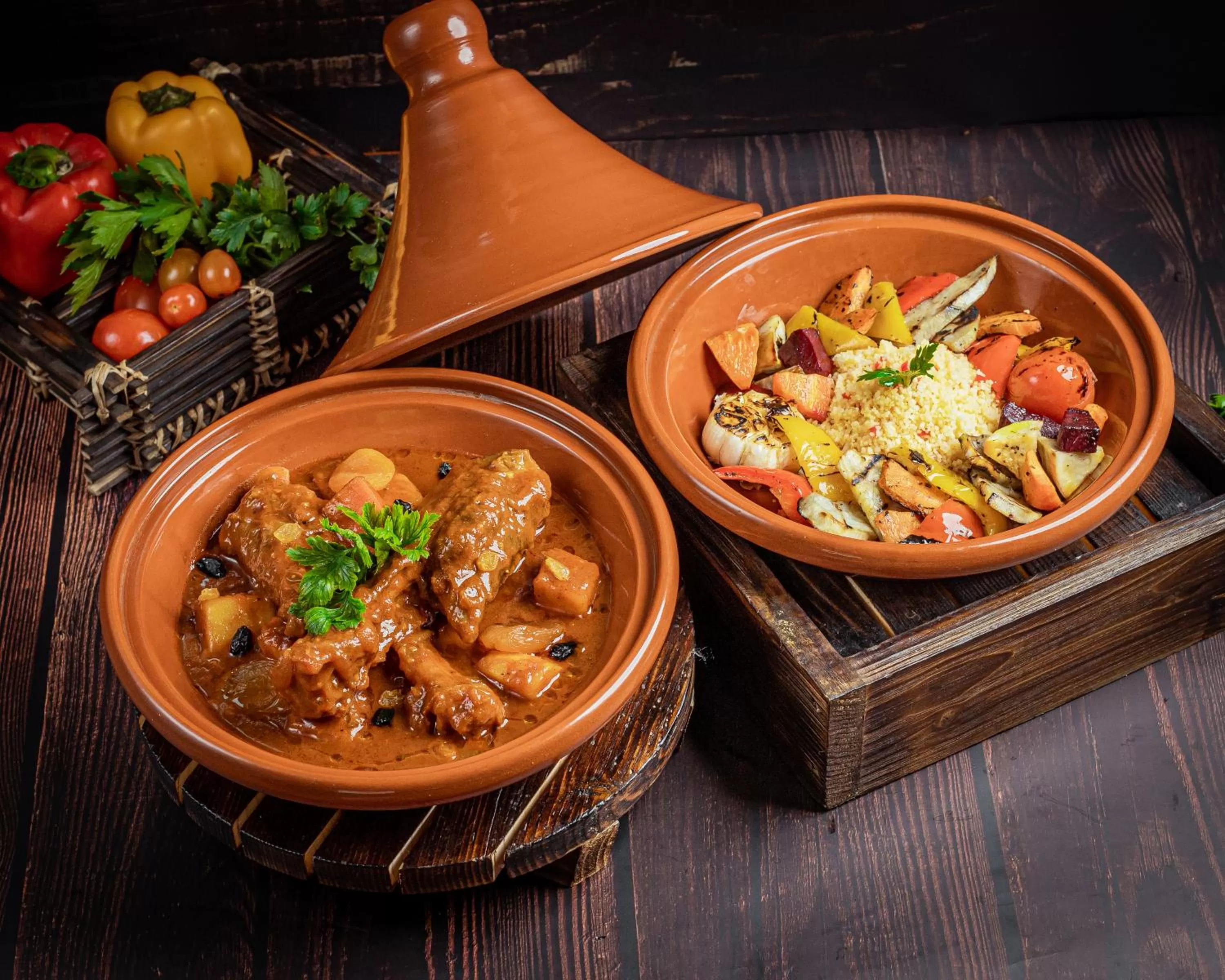 Restaurant/places to eat in Holiday Inn Dhaka City Centre by IHG