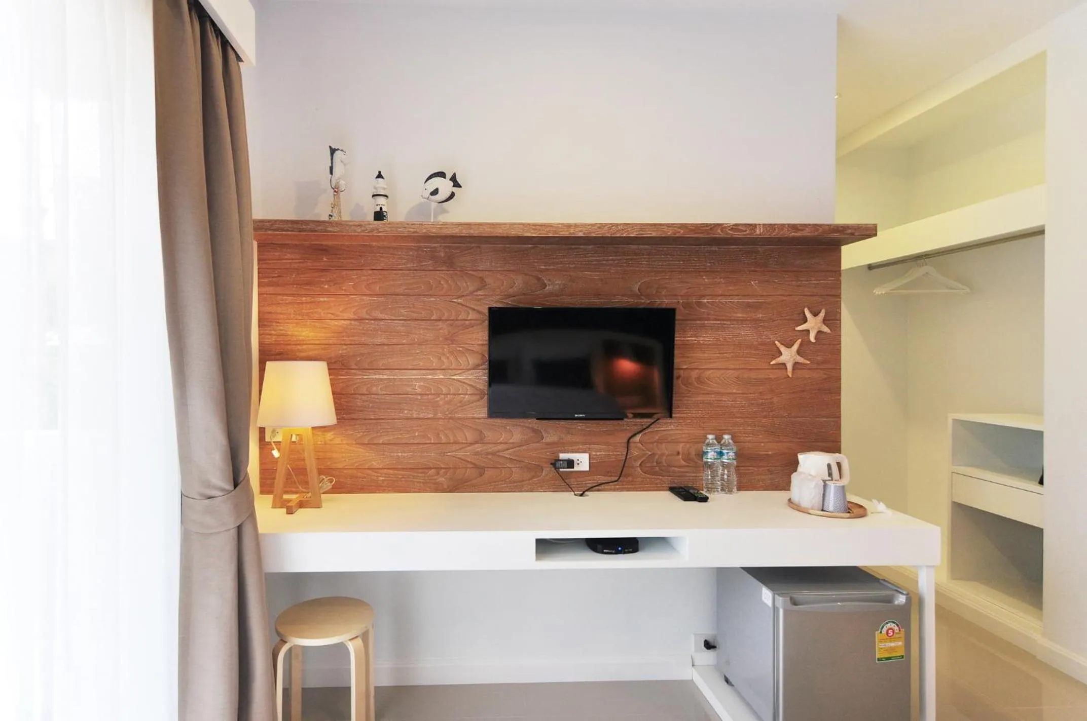 Decorative detail in Chill House at Naiyang