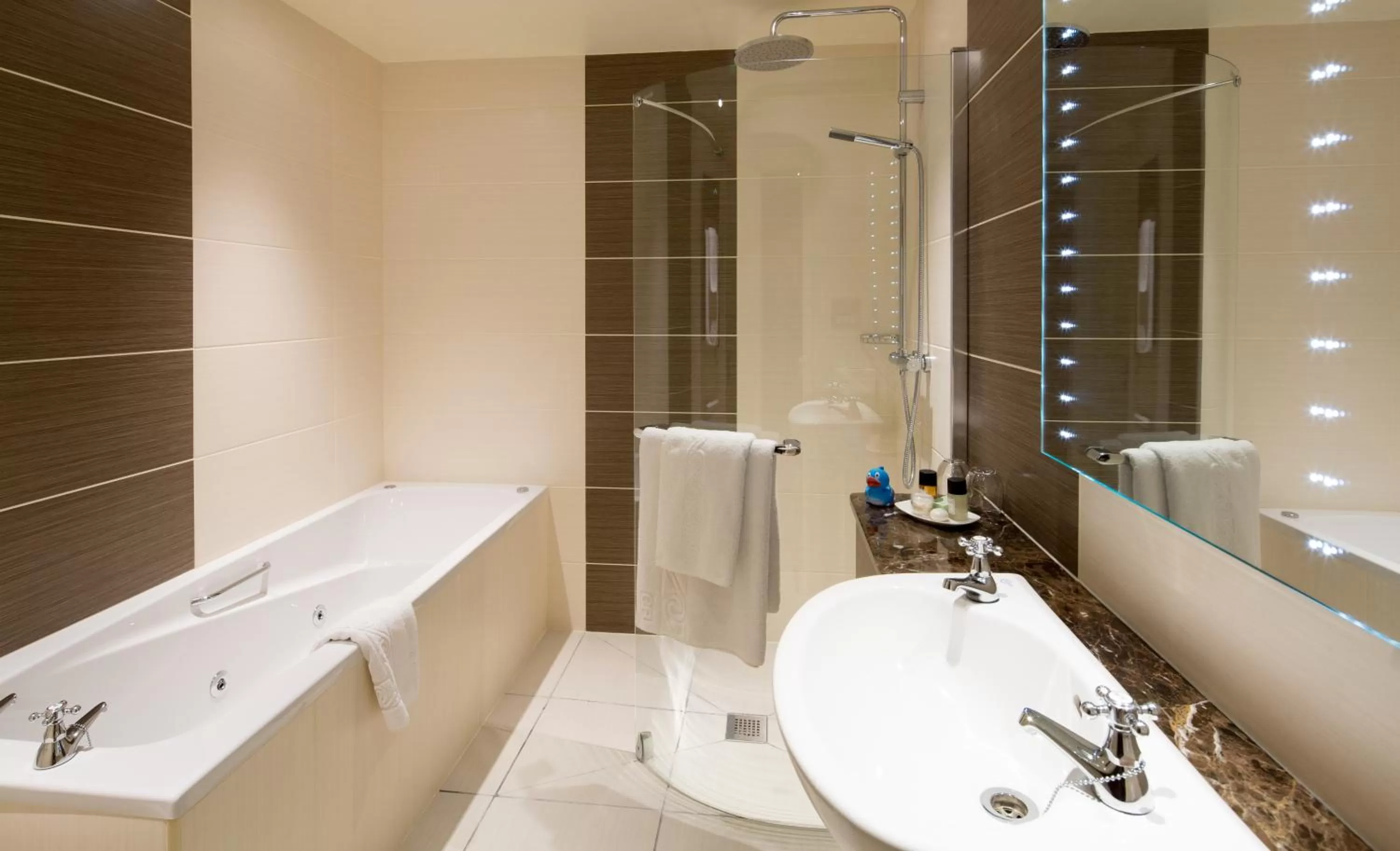 Bathroom in Ambleside Salutation Hotel & Spa