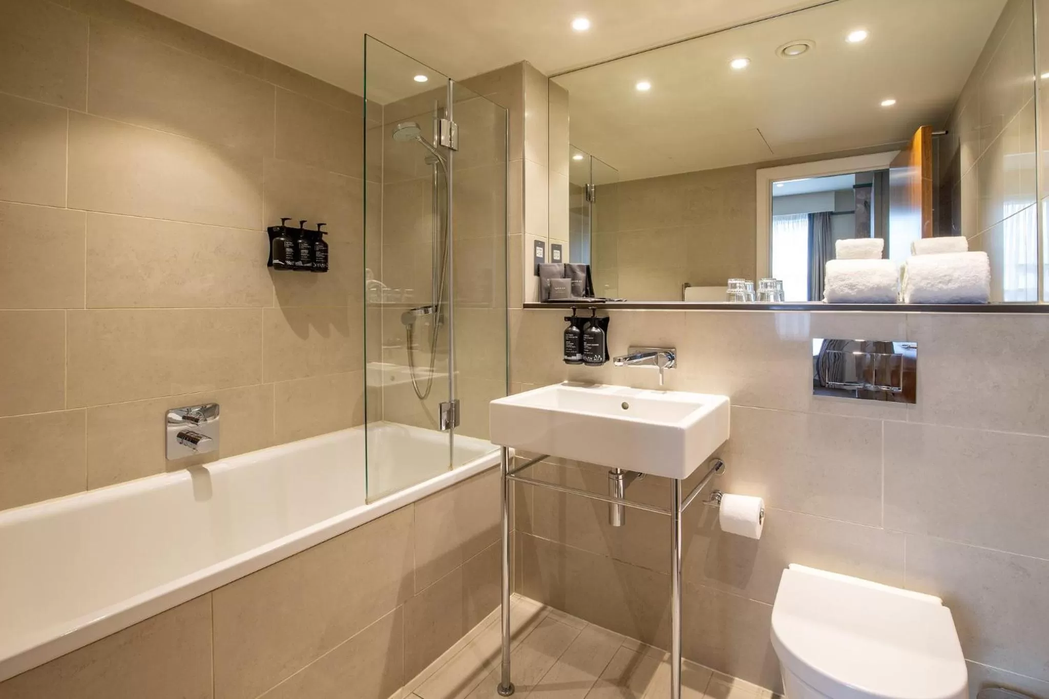 Bathroom in Morton Hotel