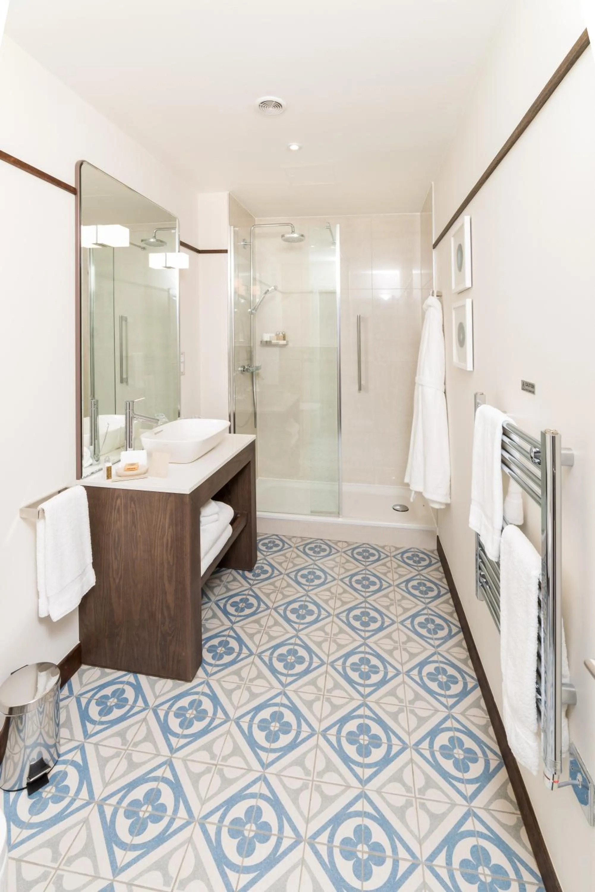 Shower in The Perle Oban Hotel & Spa