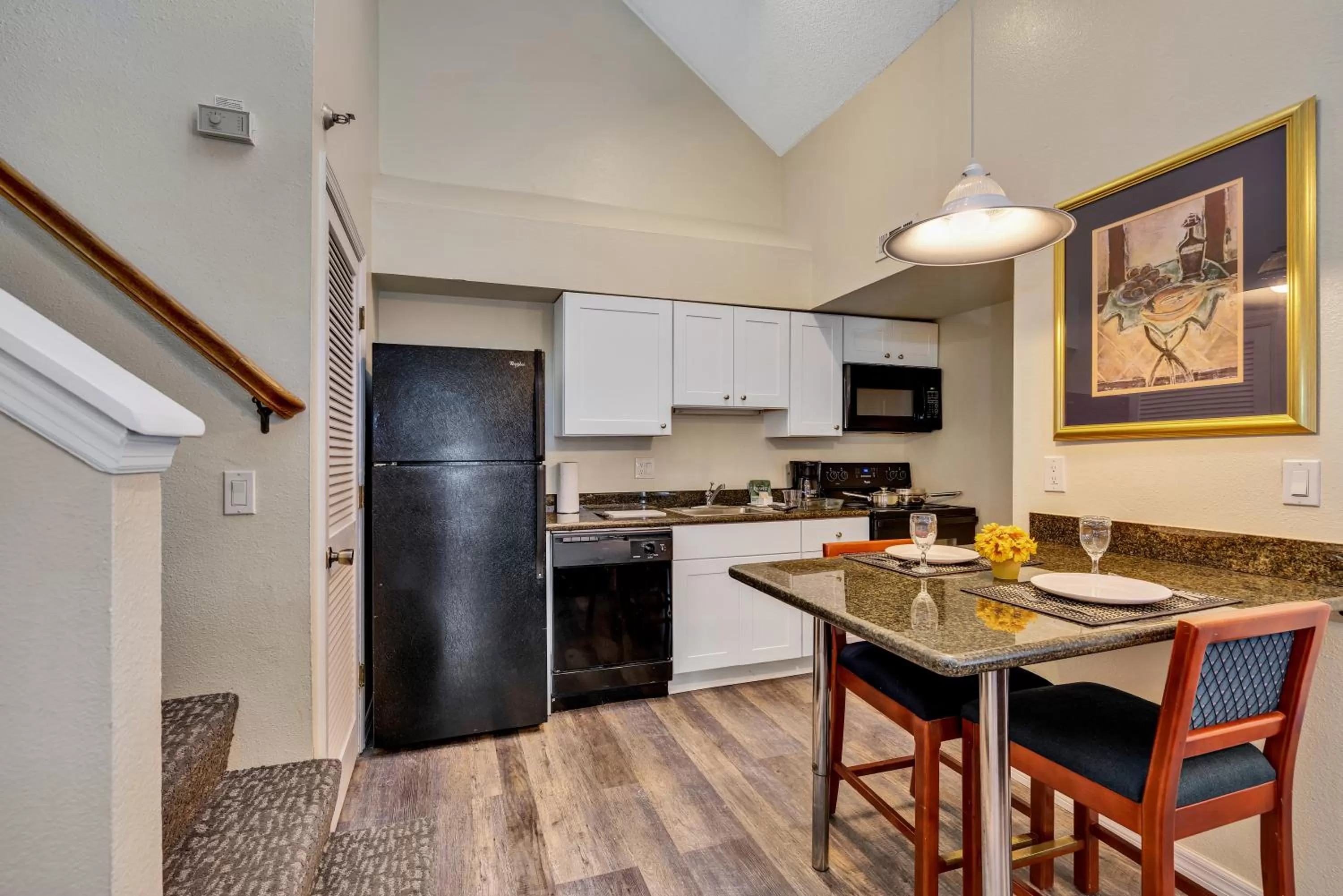 Kitchen or kitchenette in Chase Suite Hotel Rocky Point Tampa