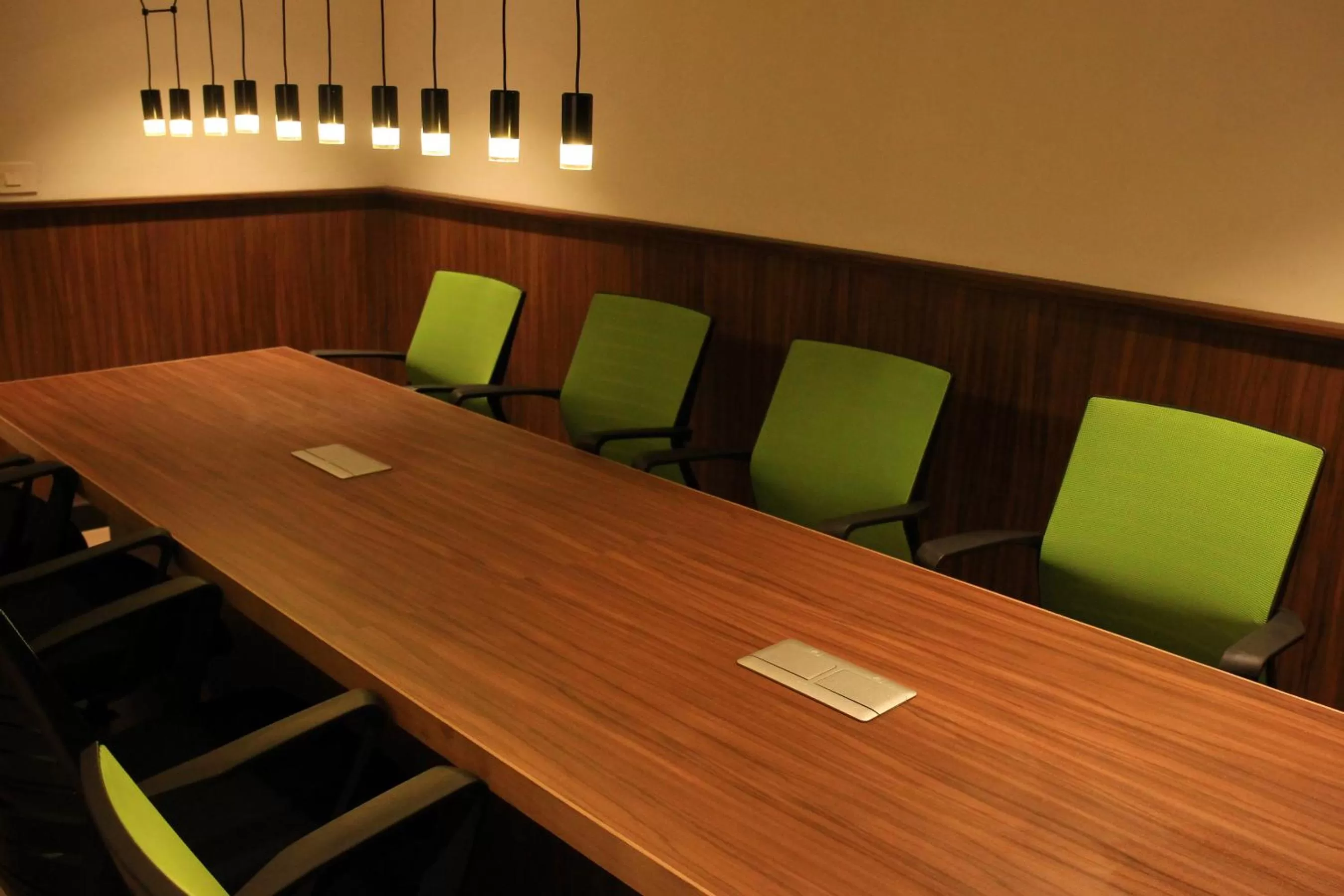 Communal lounge/ TV room in YASH INTERNATIONAL