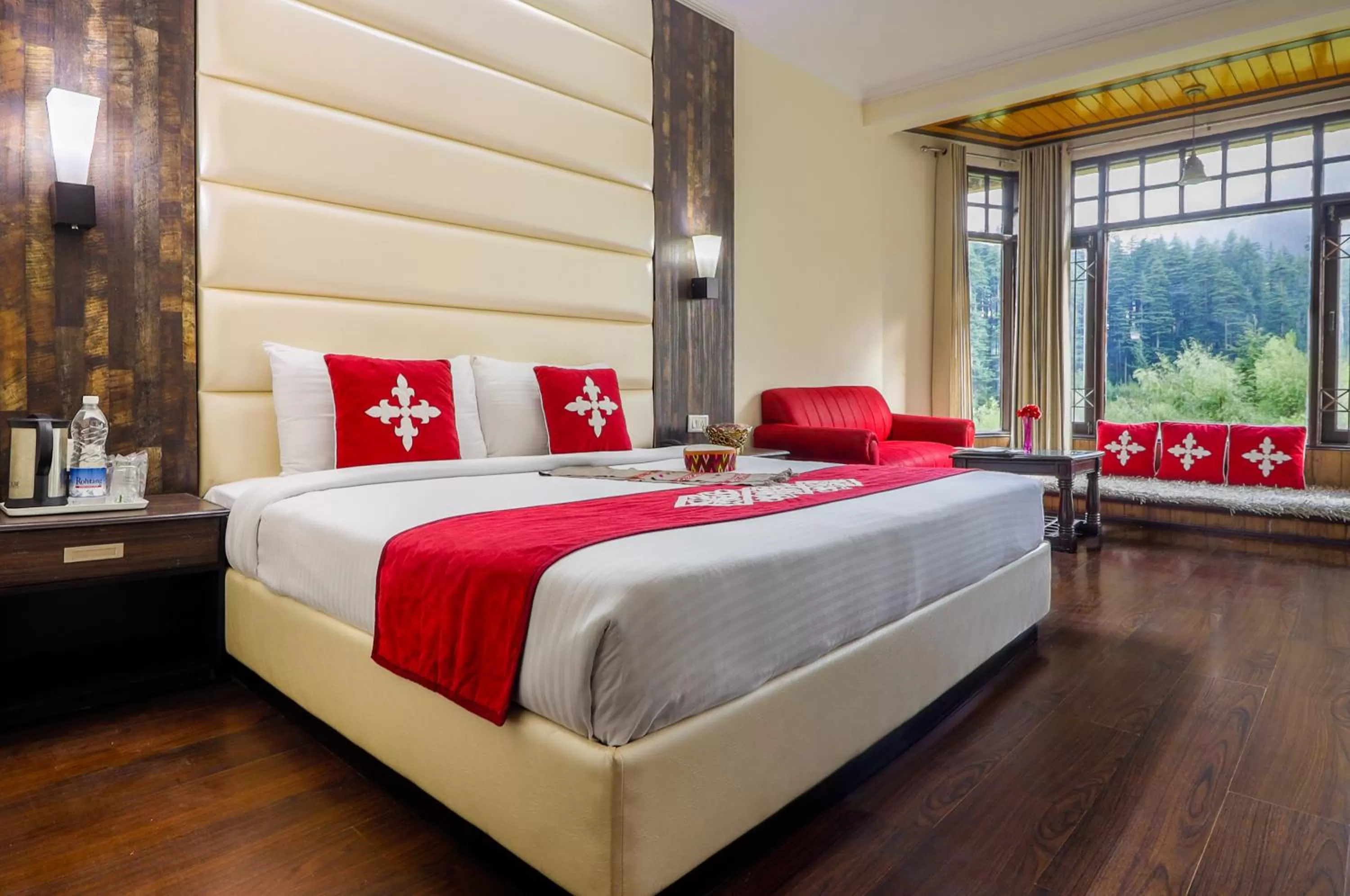 Bed in Snow Valley Resorts & Spa Manali