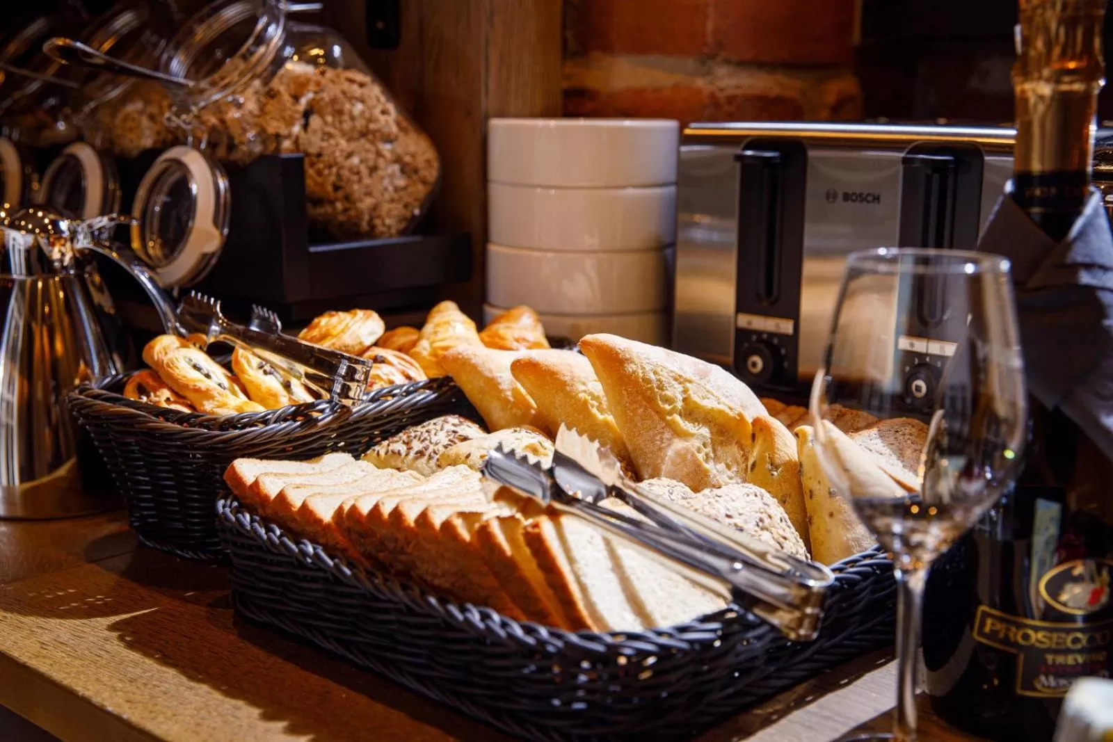 Breakfast in ALBERT RESIDENCE with PARKING