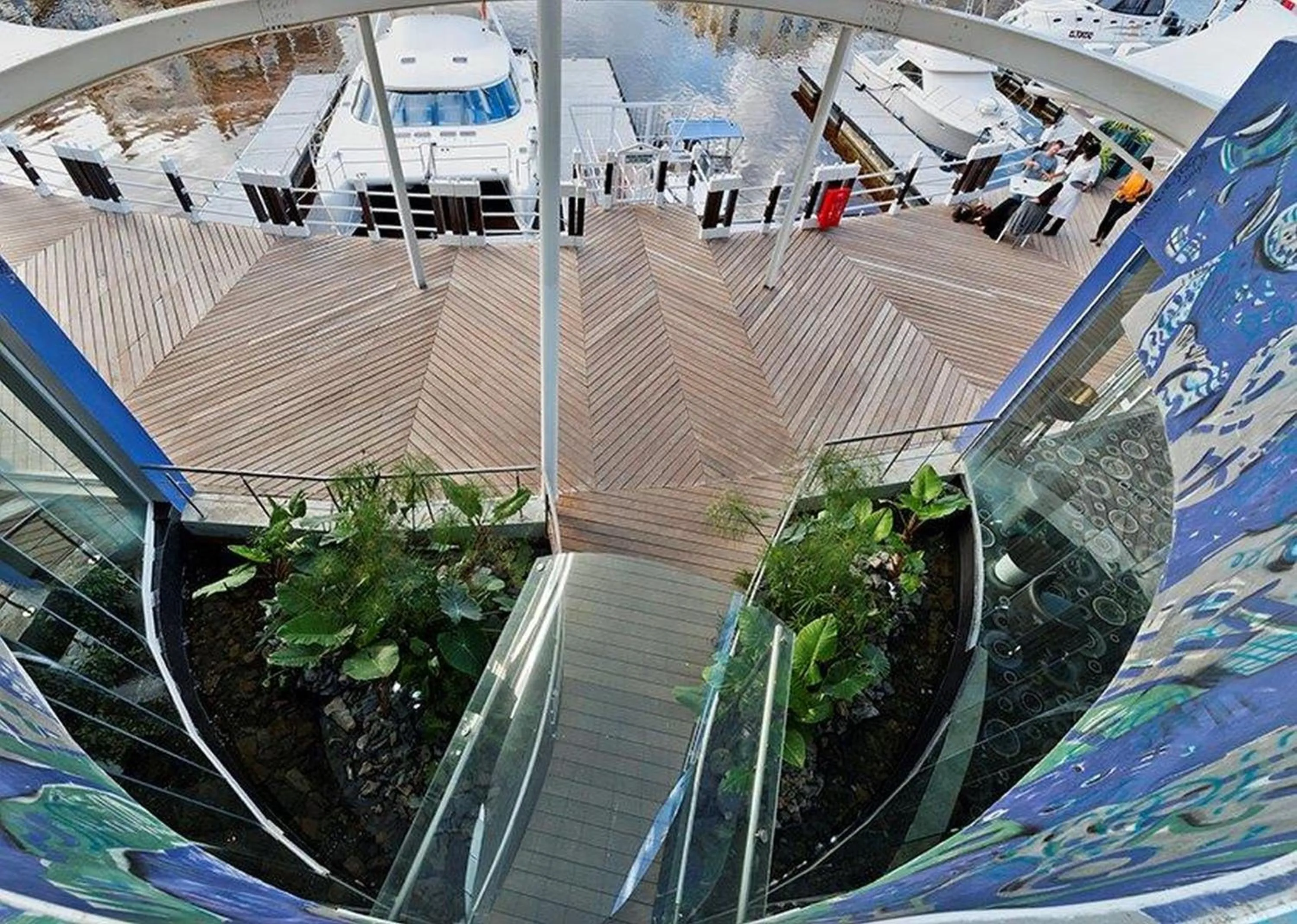 Area and facilities in Krystal Beach Hotel