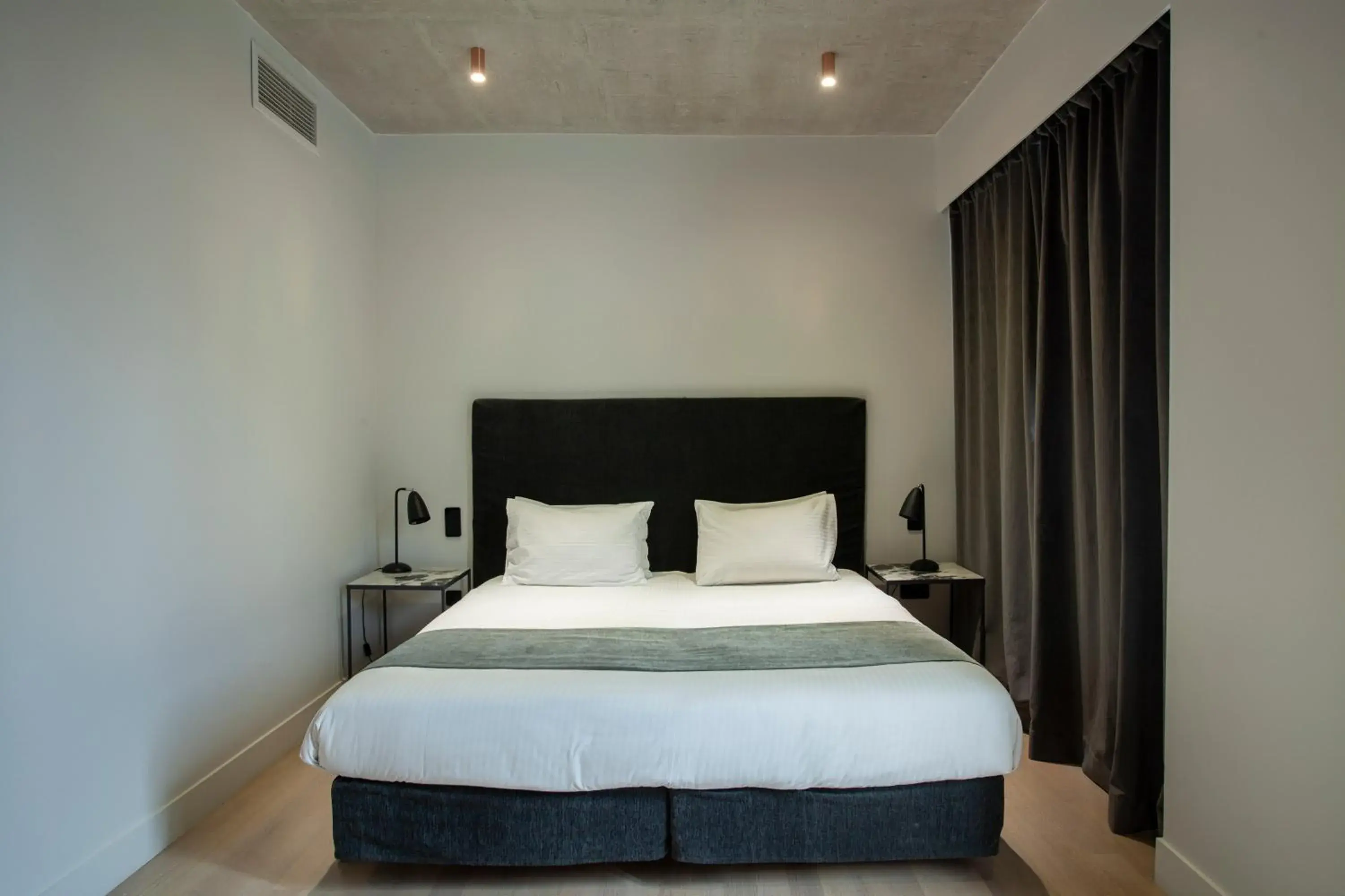 Family Room with Bath in Art Suites Korai Family Room with Bath in Art Suites Korai