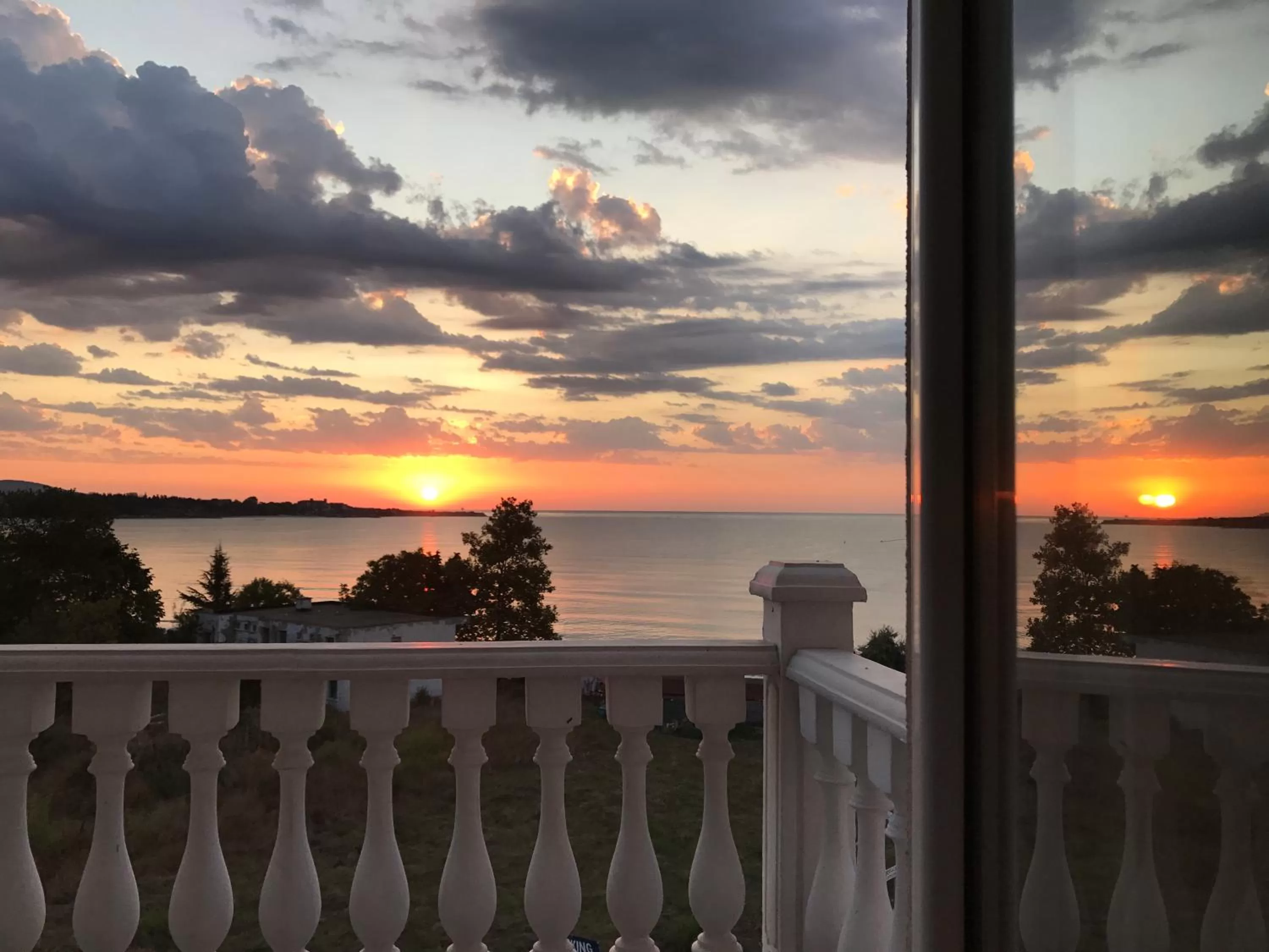 Summer, Sunrise/Sunset in Villa Livia Boutique Apartments