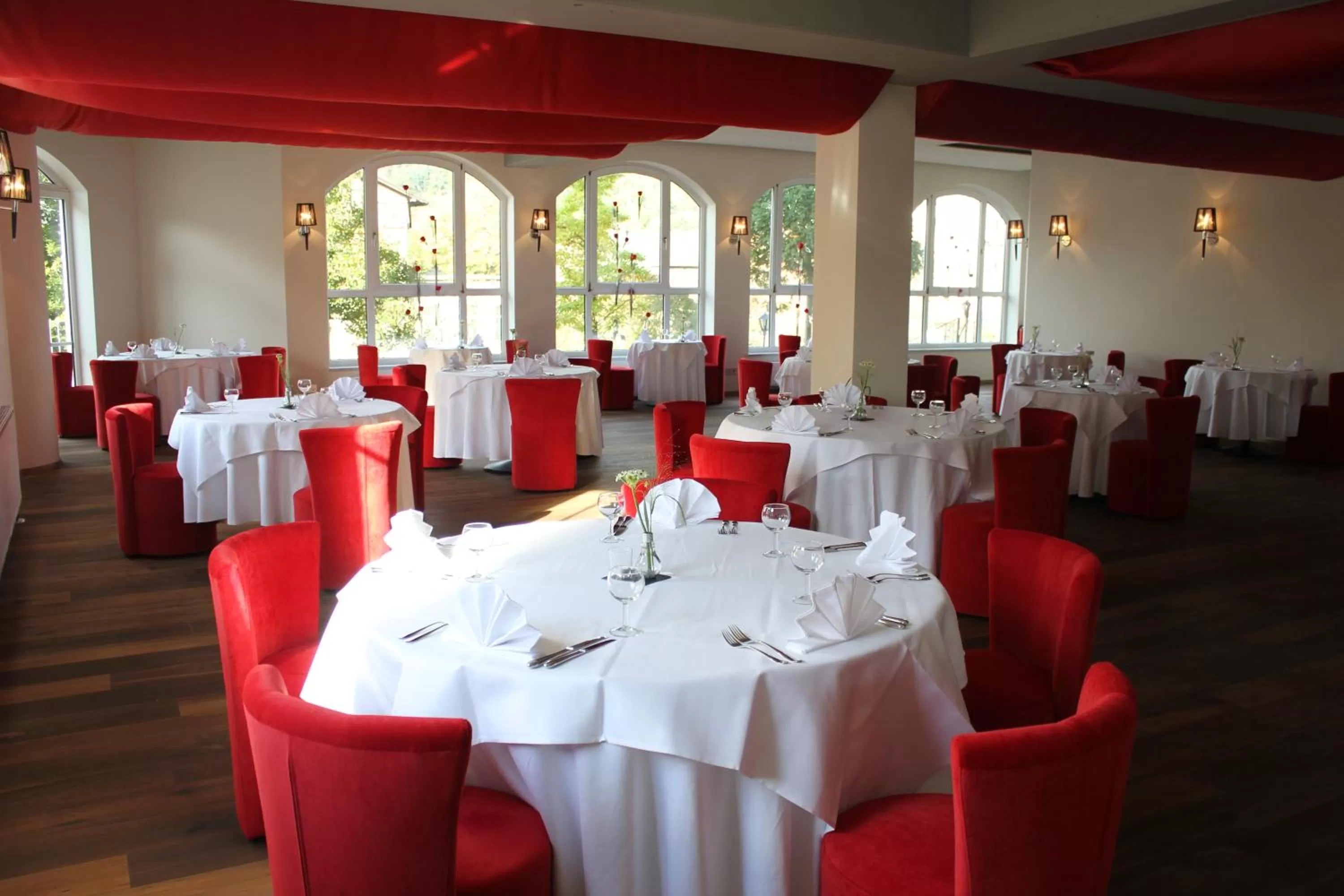 Restaurant/places to eat in SOLEWERK Hotel