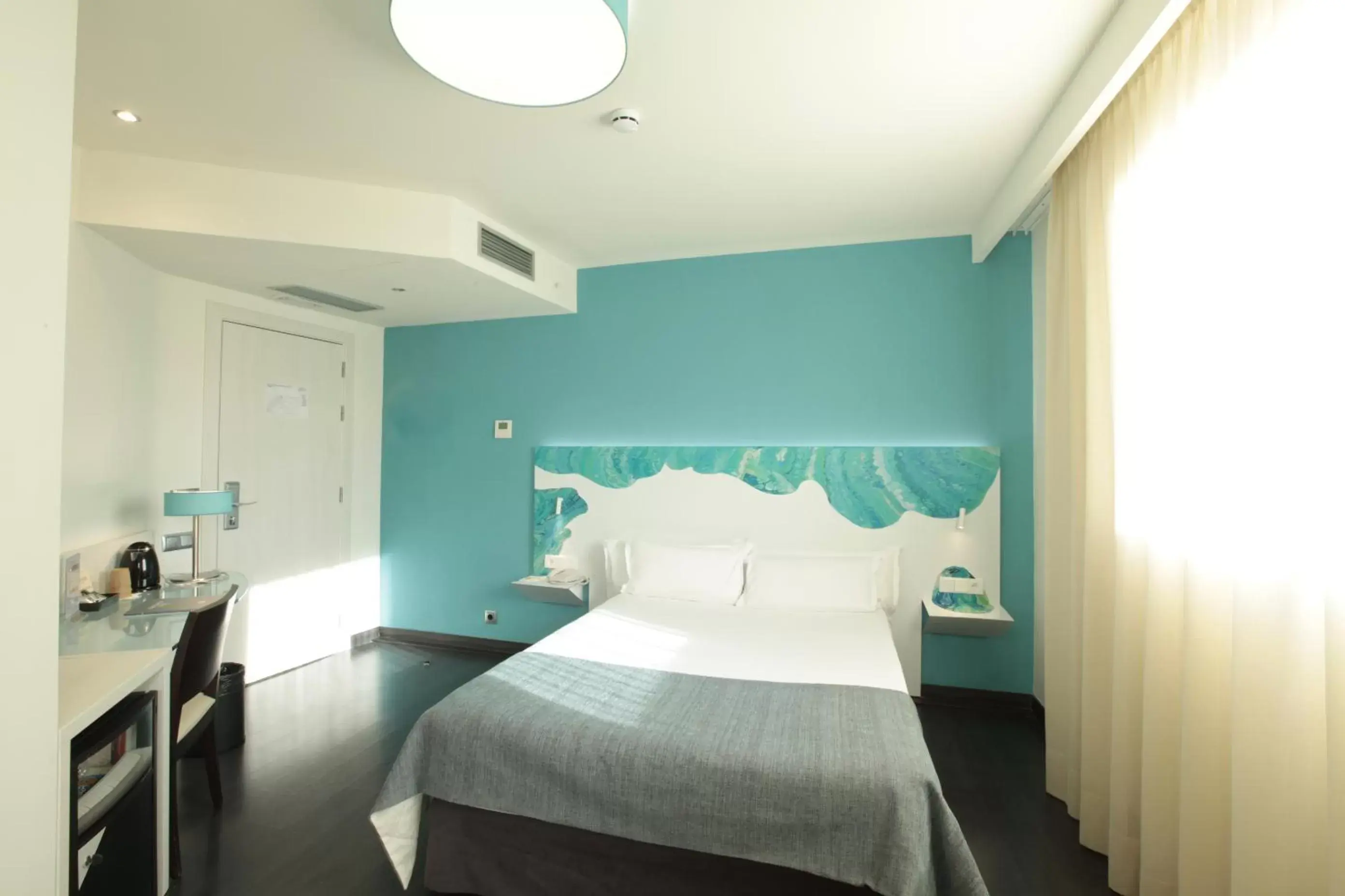 Basic Double Room in Hotel Concordia Barcelona Basic Double Room in Hotel Concordia Barcelona