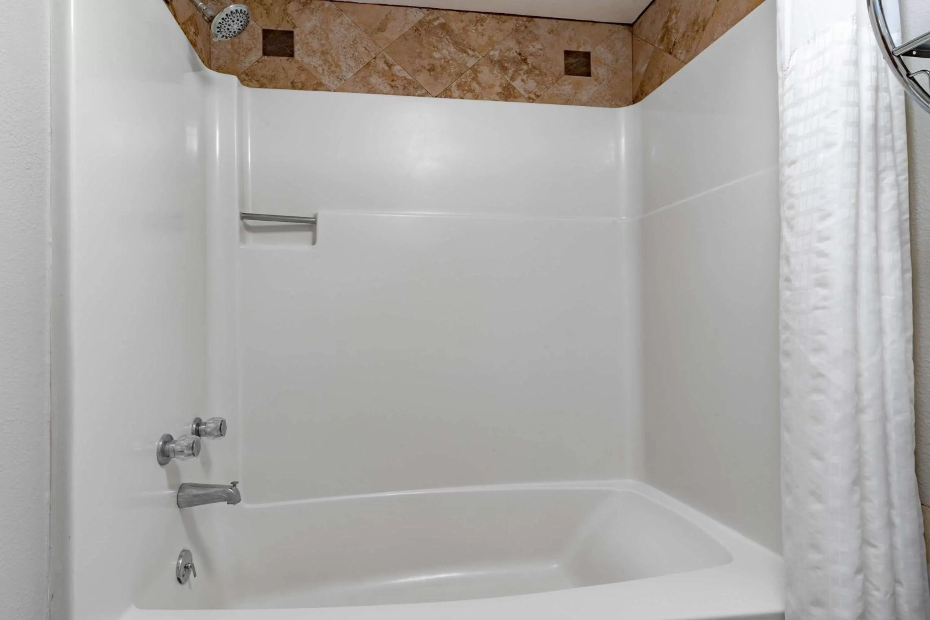 Bedroom in Days Inn by Wyndham Winnemucca