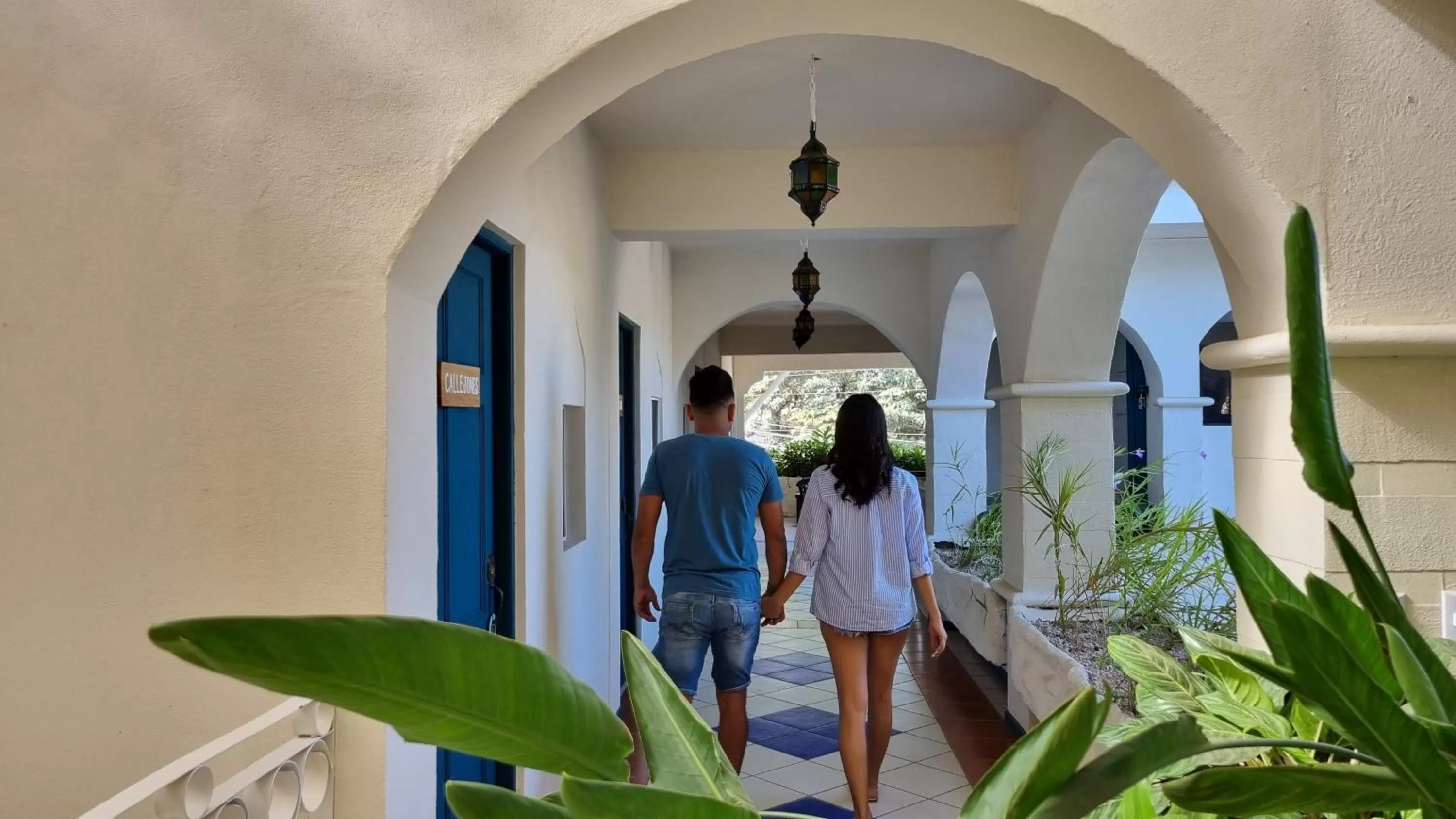 Guests in Zulu Surf Hotel Tamarindo