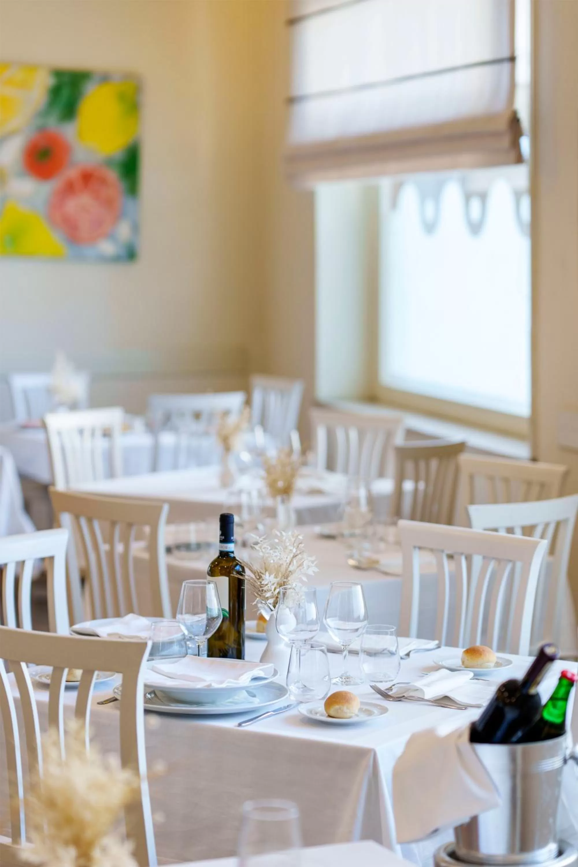 Restaurant/places to eat in Hotel Tourist