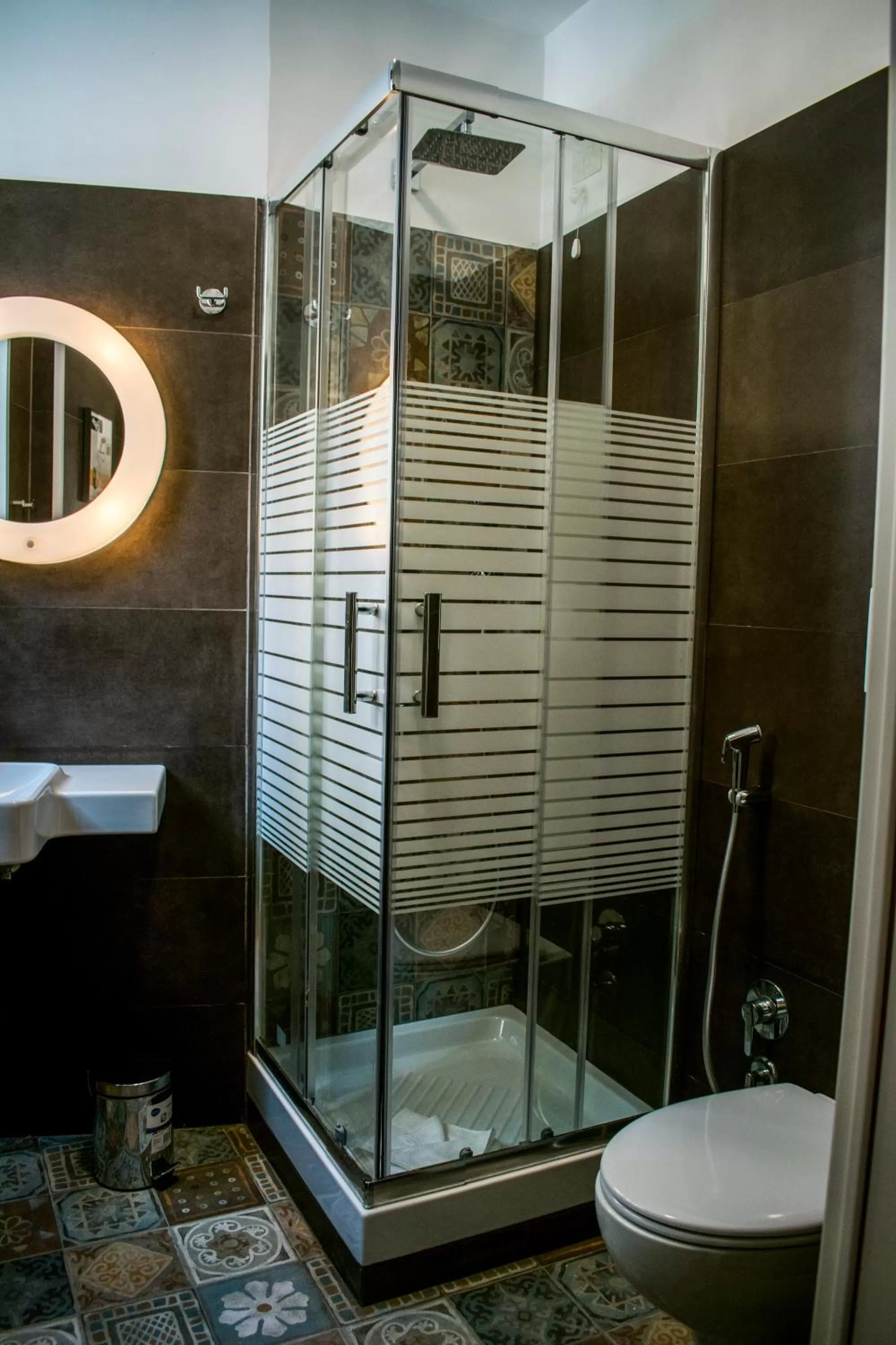 Shower in Hostel Trastevere