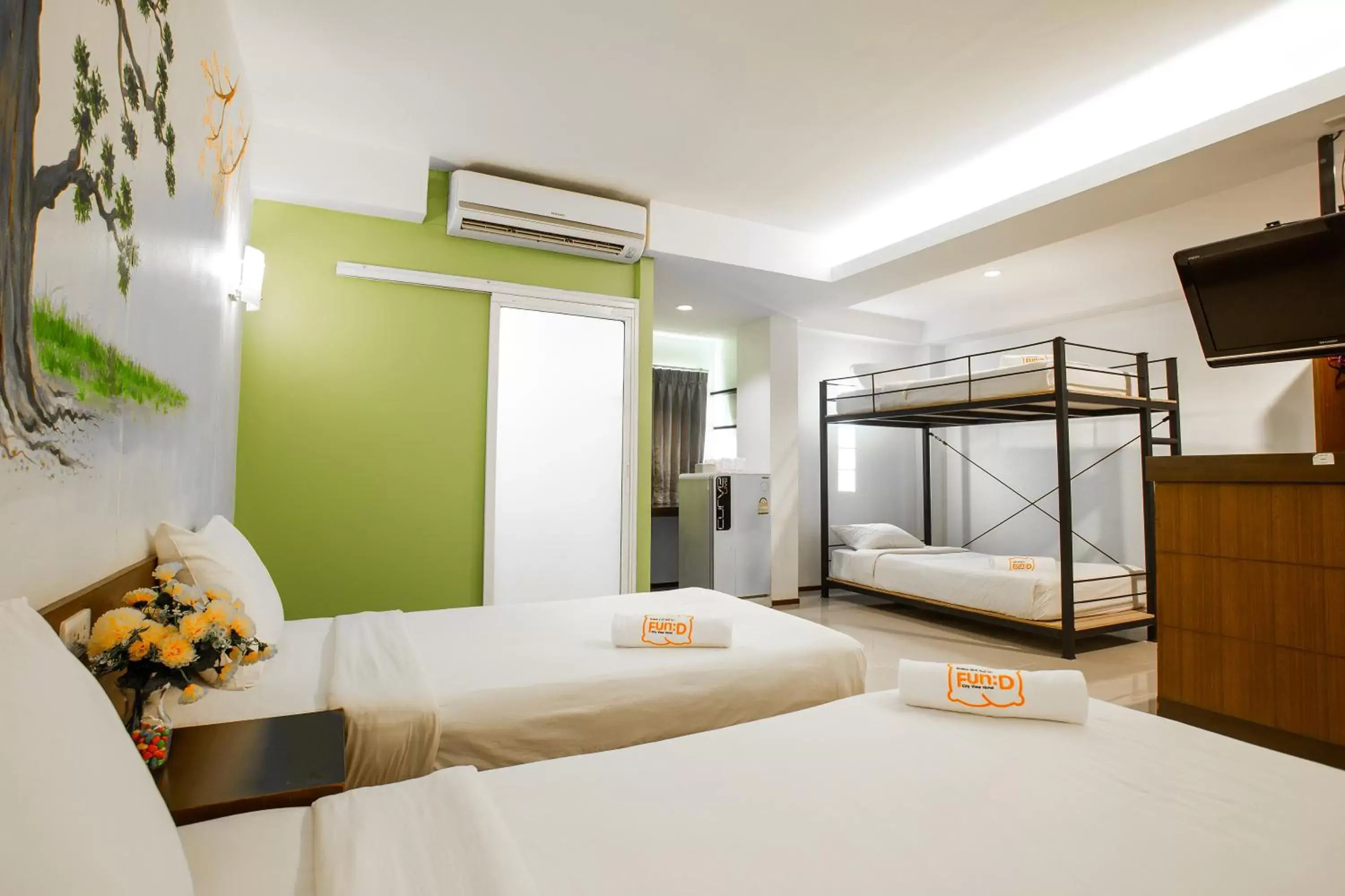 Comfort Quadruple Room in Fun-D City View SHA Plus Comfort Quadruple Room in Fun-D City View SHA Plus