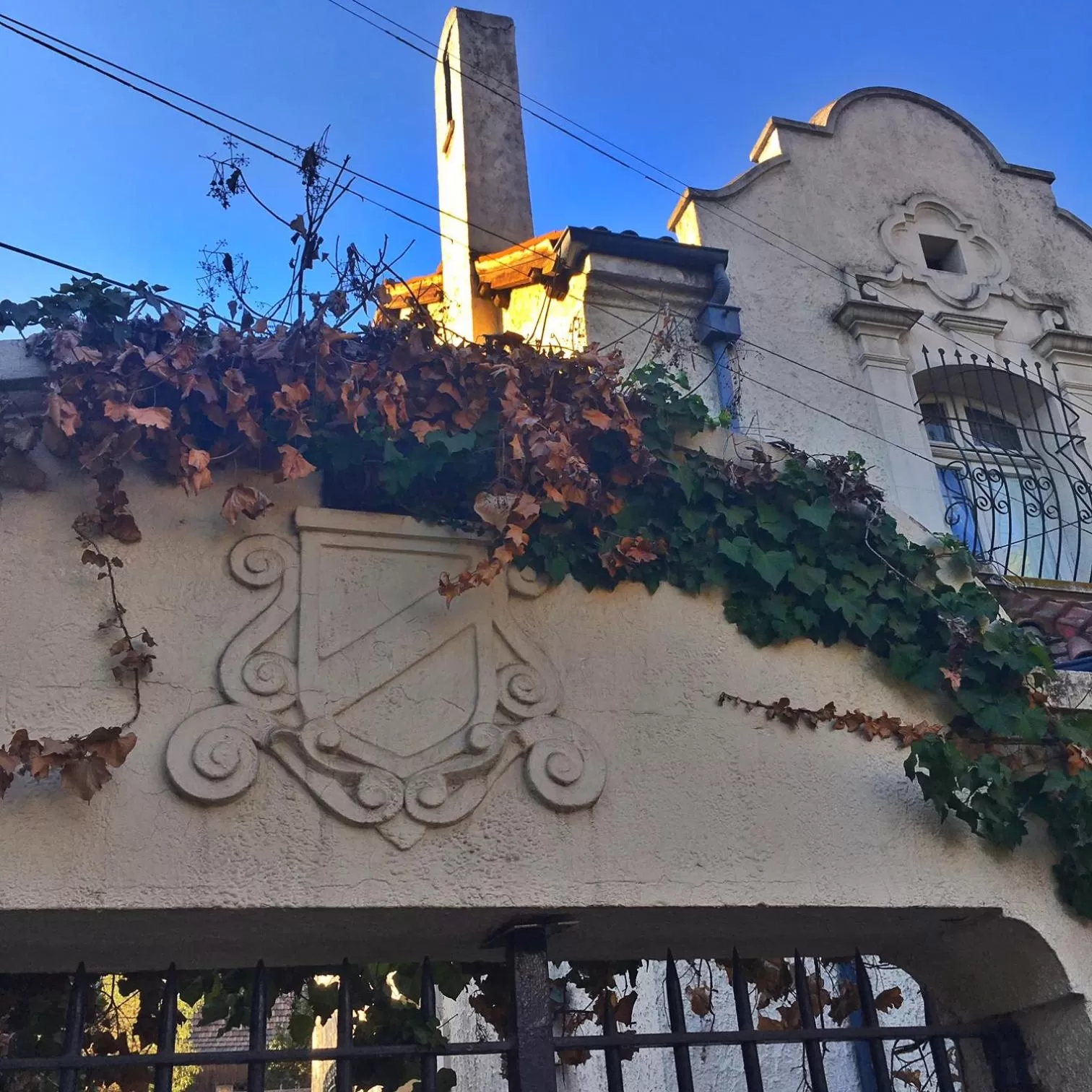 Facade/entrance in Casa Ryan